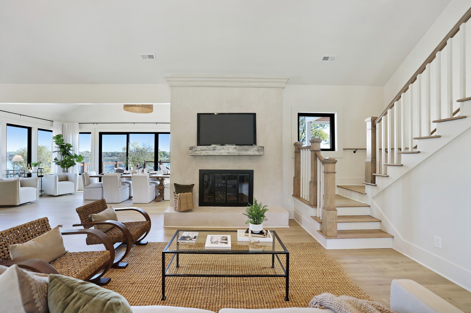 Hendersonville, Tennessee, 37075, United States, 5 Bedrooms Bedrooms, ,5 BathroomsBathrooms,Residential,Active,1988446