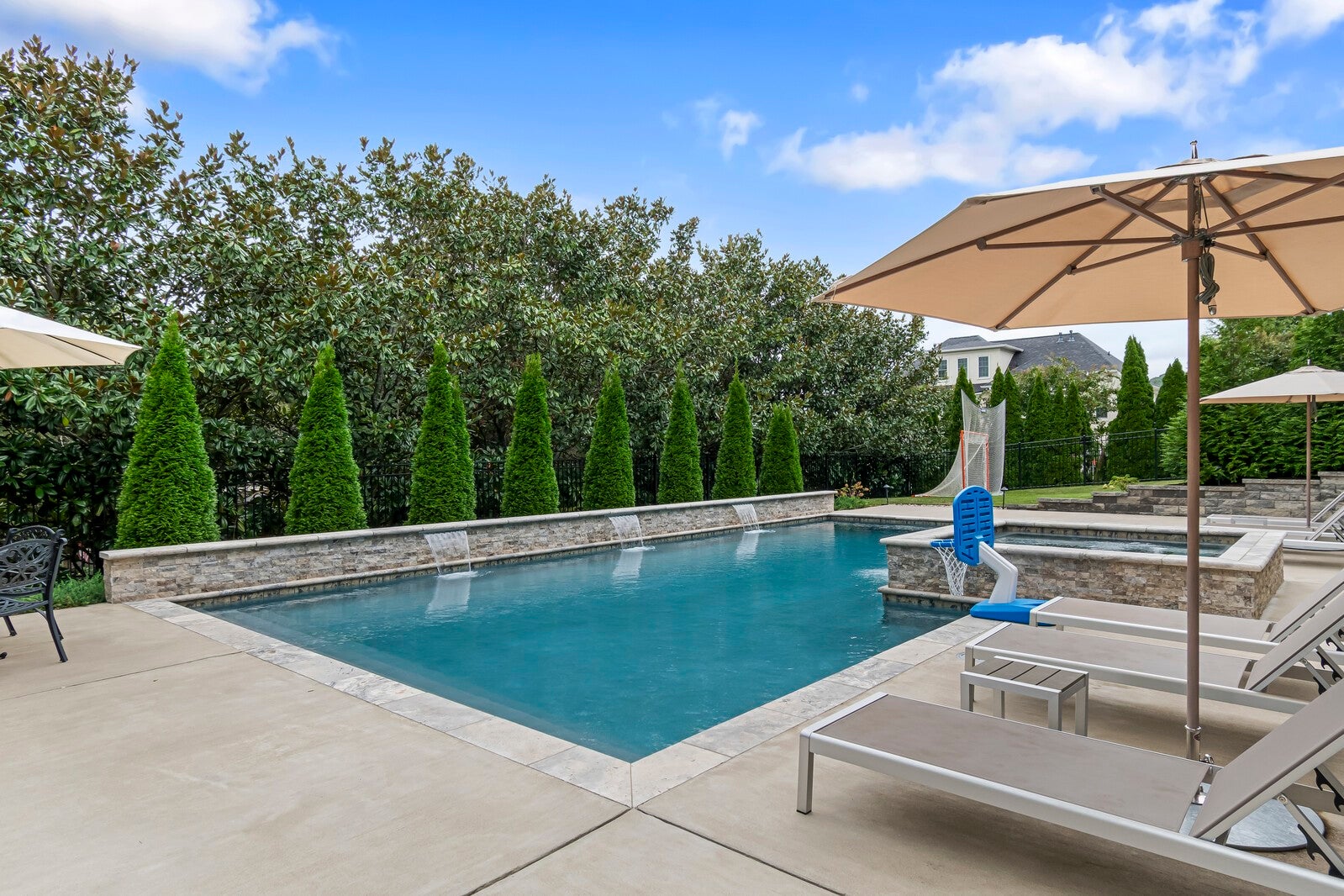 Brentwood, Tennessee, 37027, United States, 5 Bedrooms Bedrooms, ,7 BathroomsBathrooms,Residential,Active,2011215