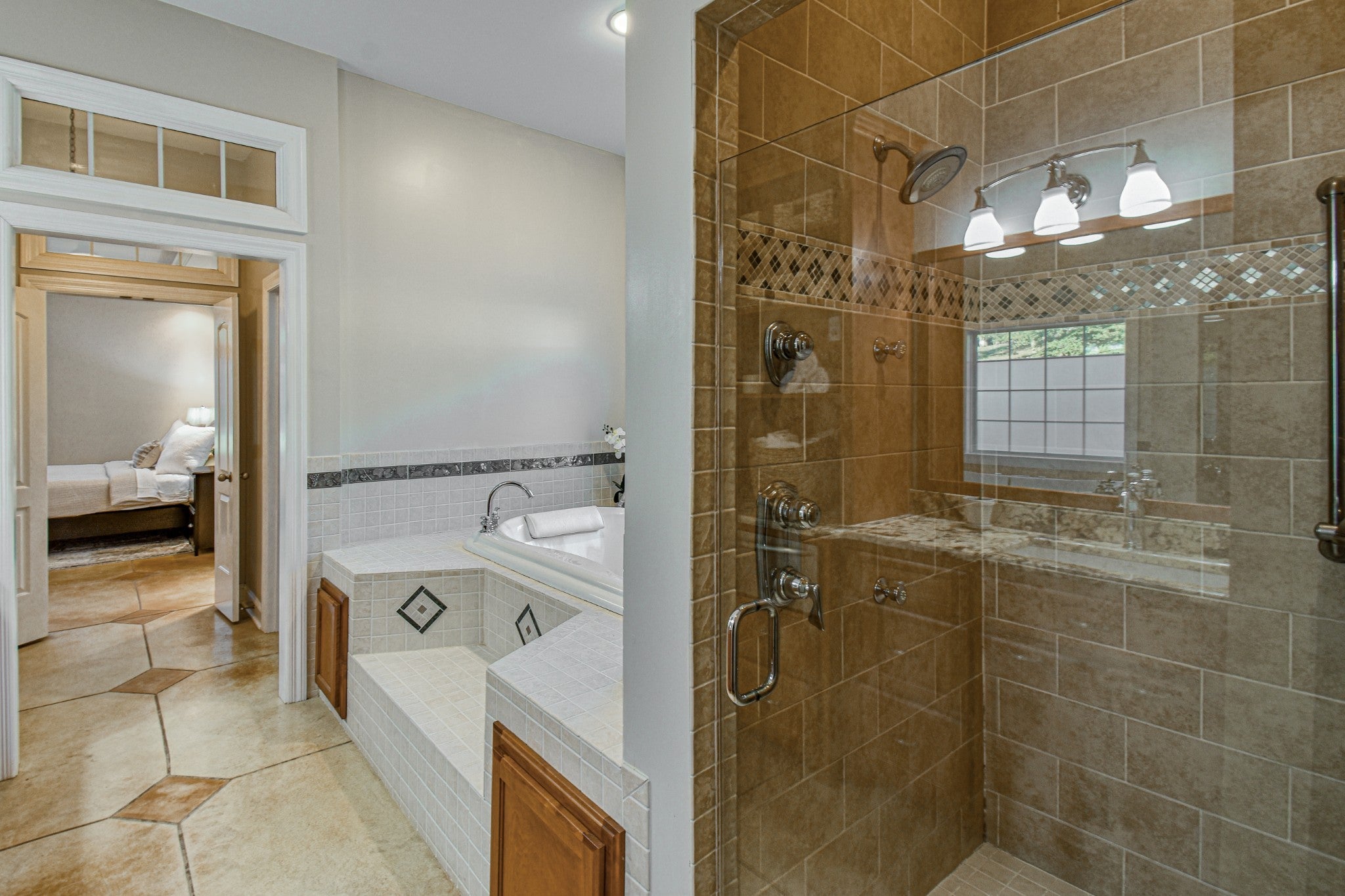 Hohenwald, Tennessee, 38462, United States, 6 Bedrooms Bedrooms, ,3 BathroomsBathrooms,Residential,Active,1964507