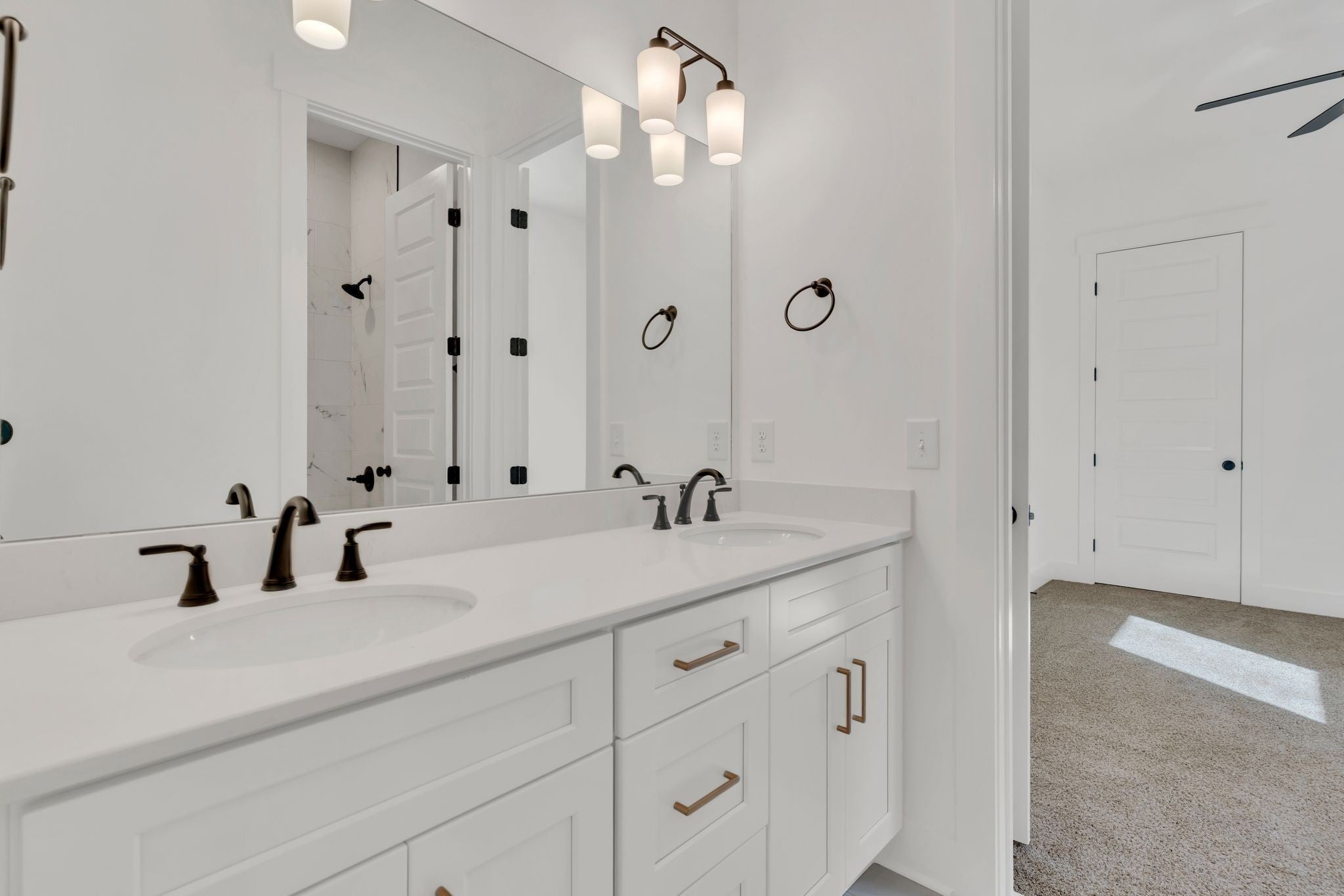 Hendersonville, Tennessee, 37075, United States, 4 Bedrooms Bedrooms, ,4 BathroomsBathrooms,Residential,Active,2011440