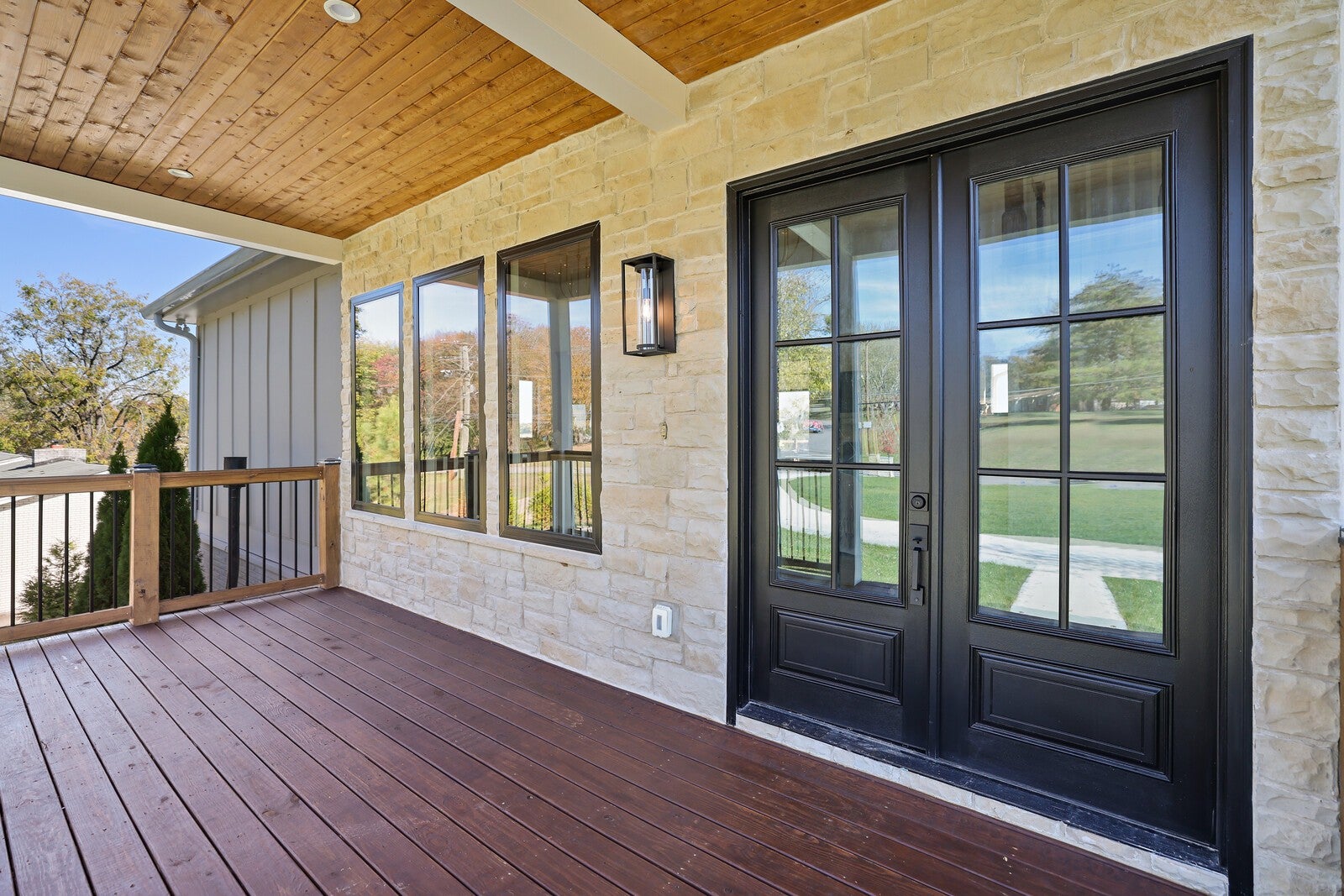 Hendersonville, Tennessee, 37075, United States, 5 Bedrooms Bedrooms, ,5 BathroomsBathrooms,Residential,Active,1988446