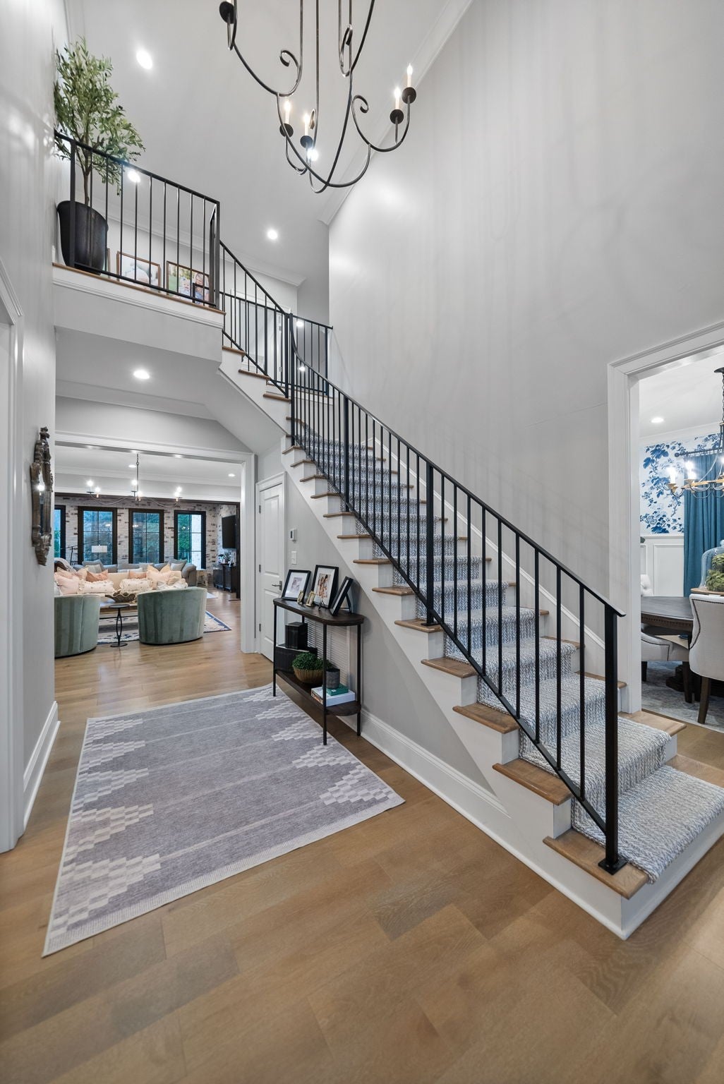 Clarksville, Tennessee, 37043, United States, 7 Bedrooms Bedrooms, ,4 BathroomsBathrooms,Residential,Active,1994960