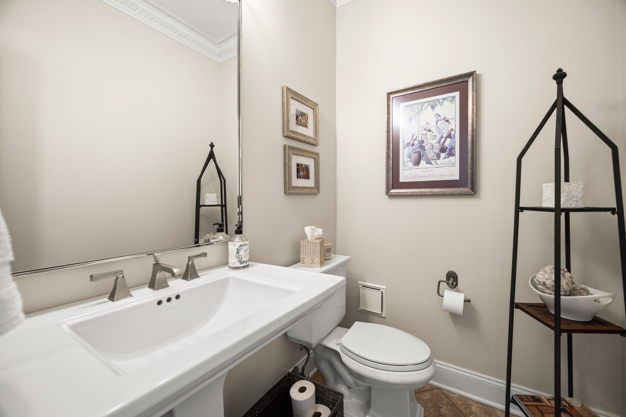 Columbia, Tennessee, 38401, United States, 4 Bedrooms Bedrooms, ,6 BathroomsBathrooms,Residential,Active,1944070