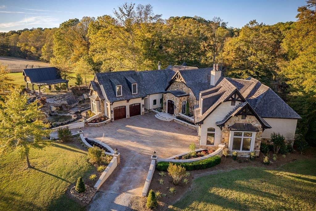 Smithville, Tennessee, 37166, United States, ,7 BathroomsBathrooms,Residential,Active,1769789