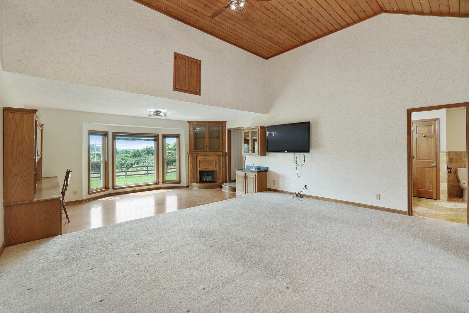 Goodlettsville, Tennessee, 37072, United States, 4 Bedrooms Bedrooms, ,4 BathroomsBathrooms,Residential,Active,1853351