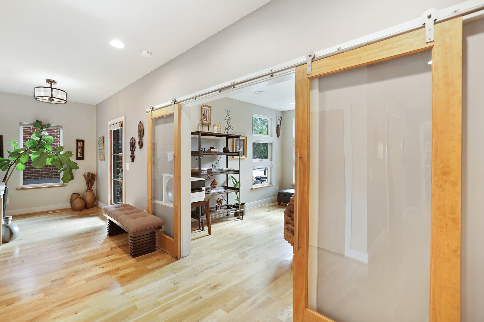 Nashville, Tennessee, 37206, United States, 4 Bedrooms Bedrooms, ,3 BathroomsBathrooms,Residential,Active,1969649