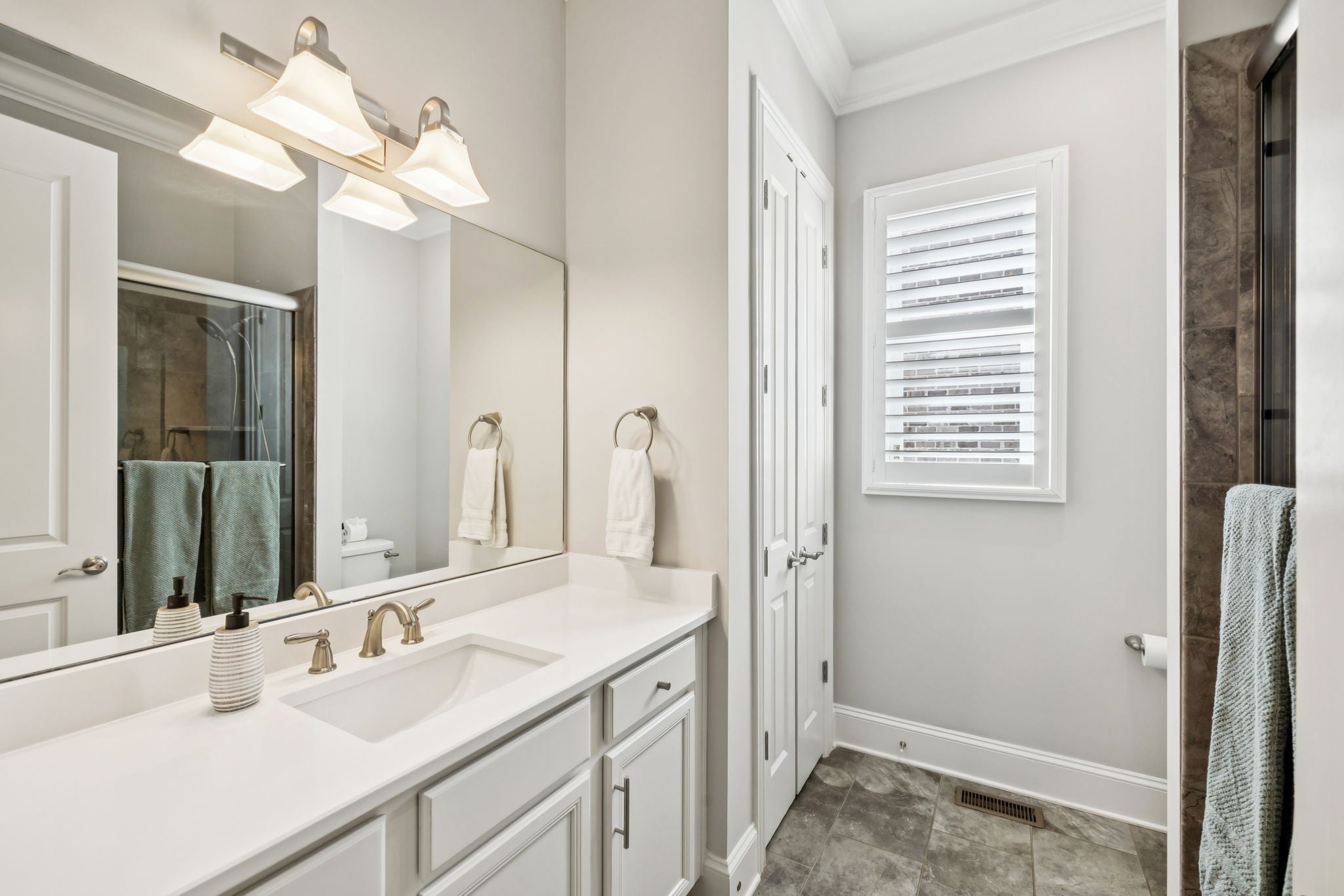 Franklin, Tennessee, 37064, United States, 3 Bedrooms Bedrooms, ,3 BathroomsBathrooms,Residential,Active,1954002