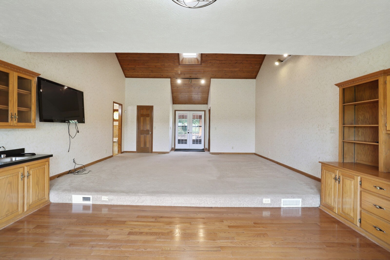 Goodlettsville, Tennessee, 37072, United States, 4 Bedrooms Bedrooms, ,4 BathroomsBathrooms,Residential,Active,1853351