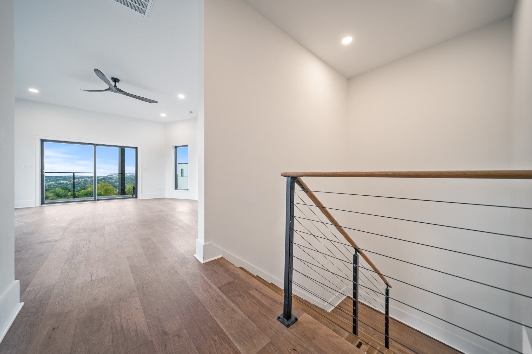 Nashville, Tennessee, 37209, United States, 4 Bedrooms Bedrooms, ,5 BathroomsBathrooms,Residential,Active,2007985