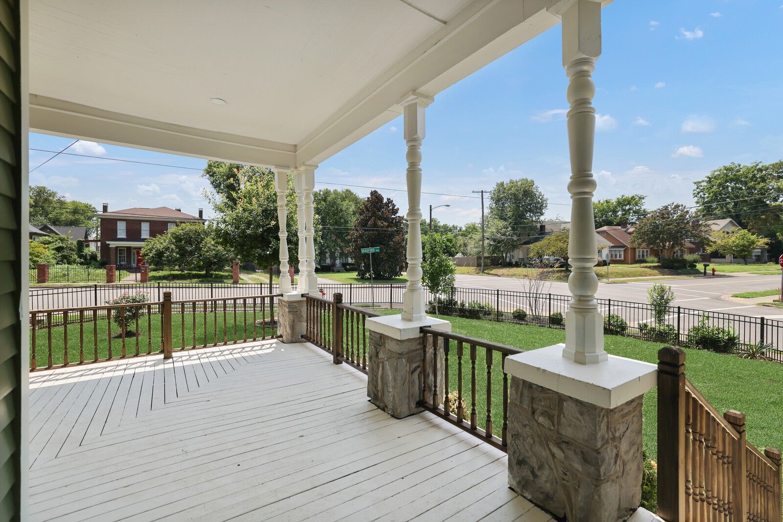 Nashville, Tennessee, 37204, United States, 4 Bedrooms Bedrooms, ,4 BathroomsBathrooms,Residential,Active,1922332