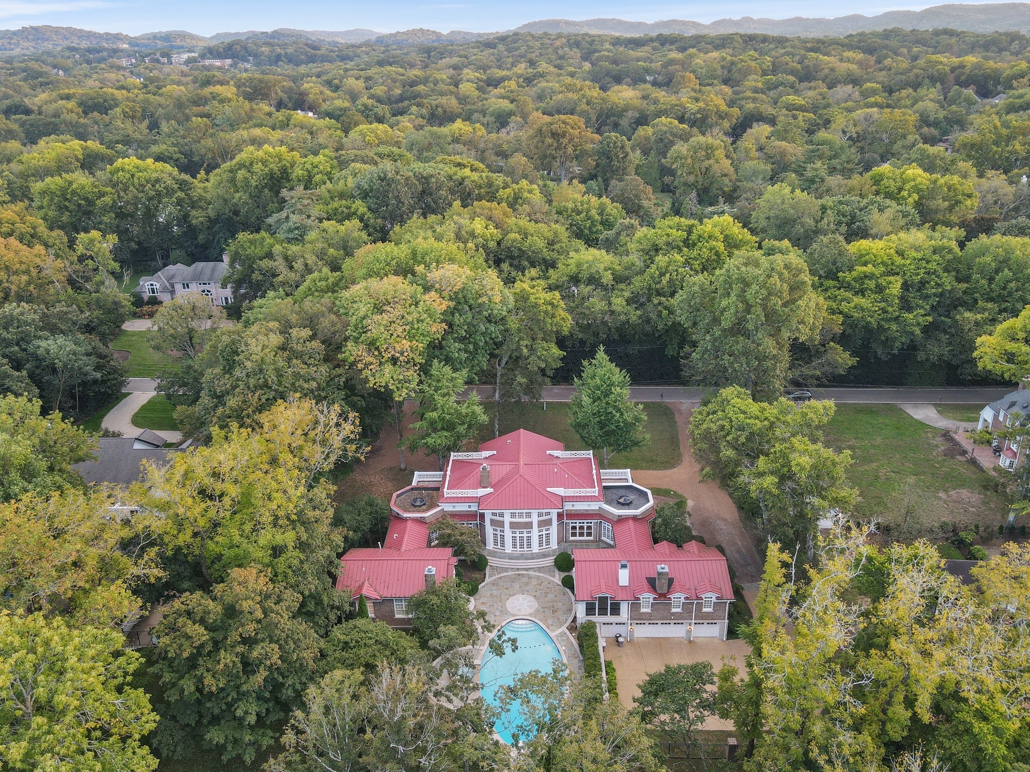 Nashville, Tennessee, 37205, United States, 5 Bedrooms Bedrooms, ,7 BathroomsBathrooms,Residential,Active,1965991