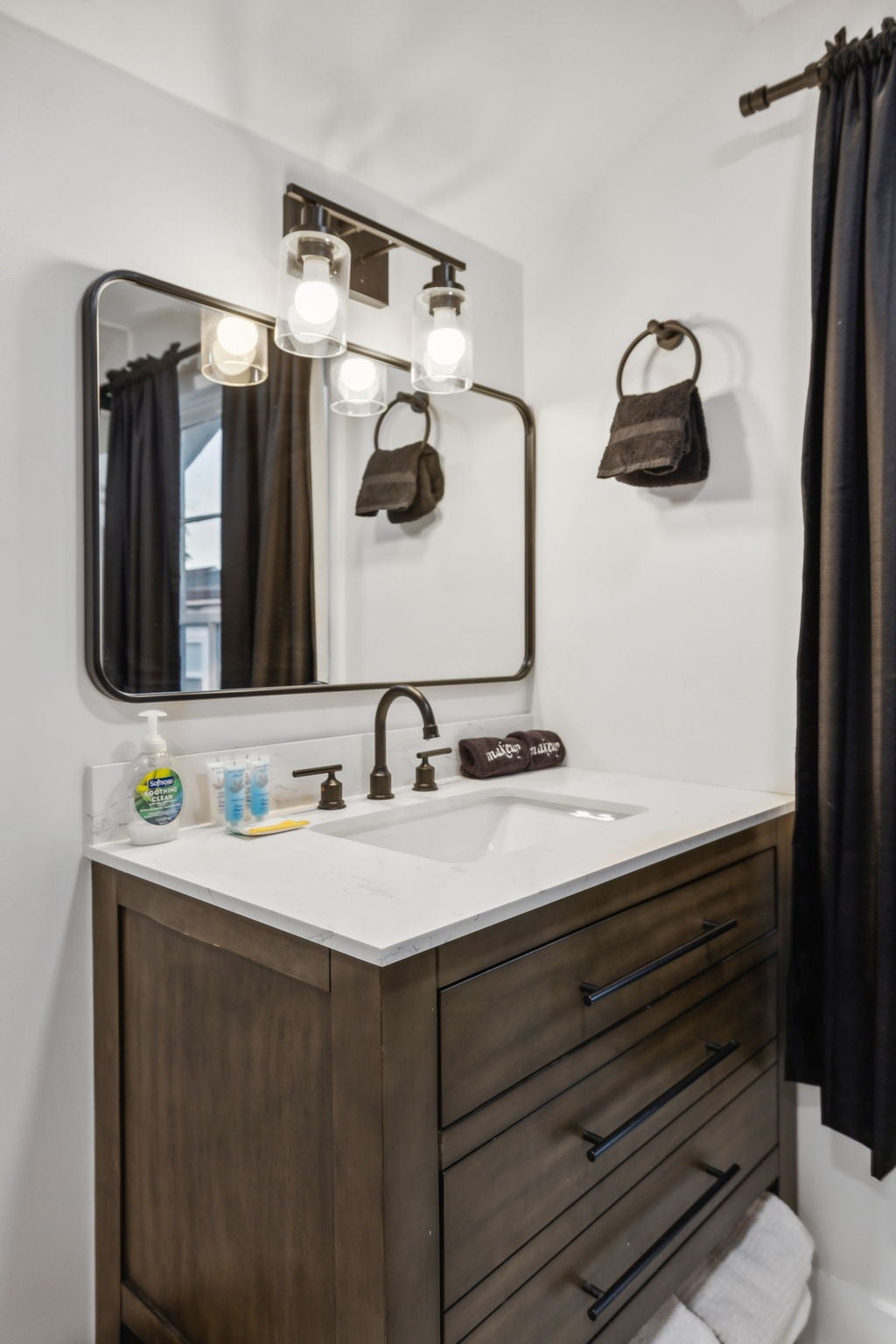 Nashville, Tennessee, 37206, United States, 3 Bedrooms Bedrooms, ,2 BathroomsBathrooms,Residential,Active,1912805