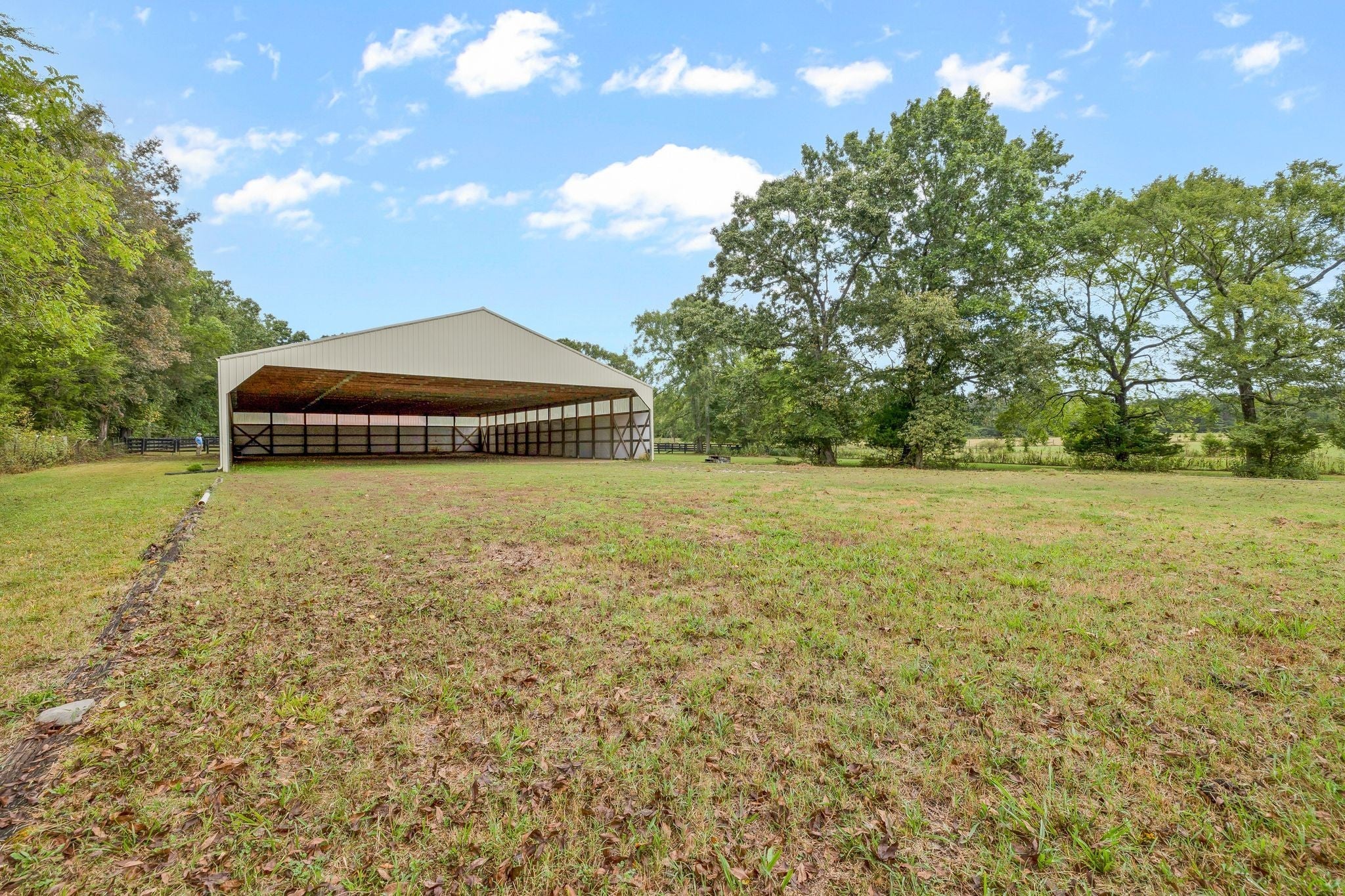 Columbia, Tennessee, 38401, United States, 3 Bedrooms Bedrooms, ,3 BathroomsBathrooms,Residential,Active,1936631