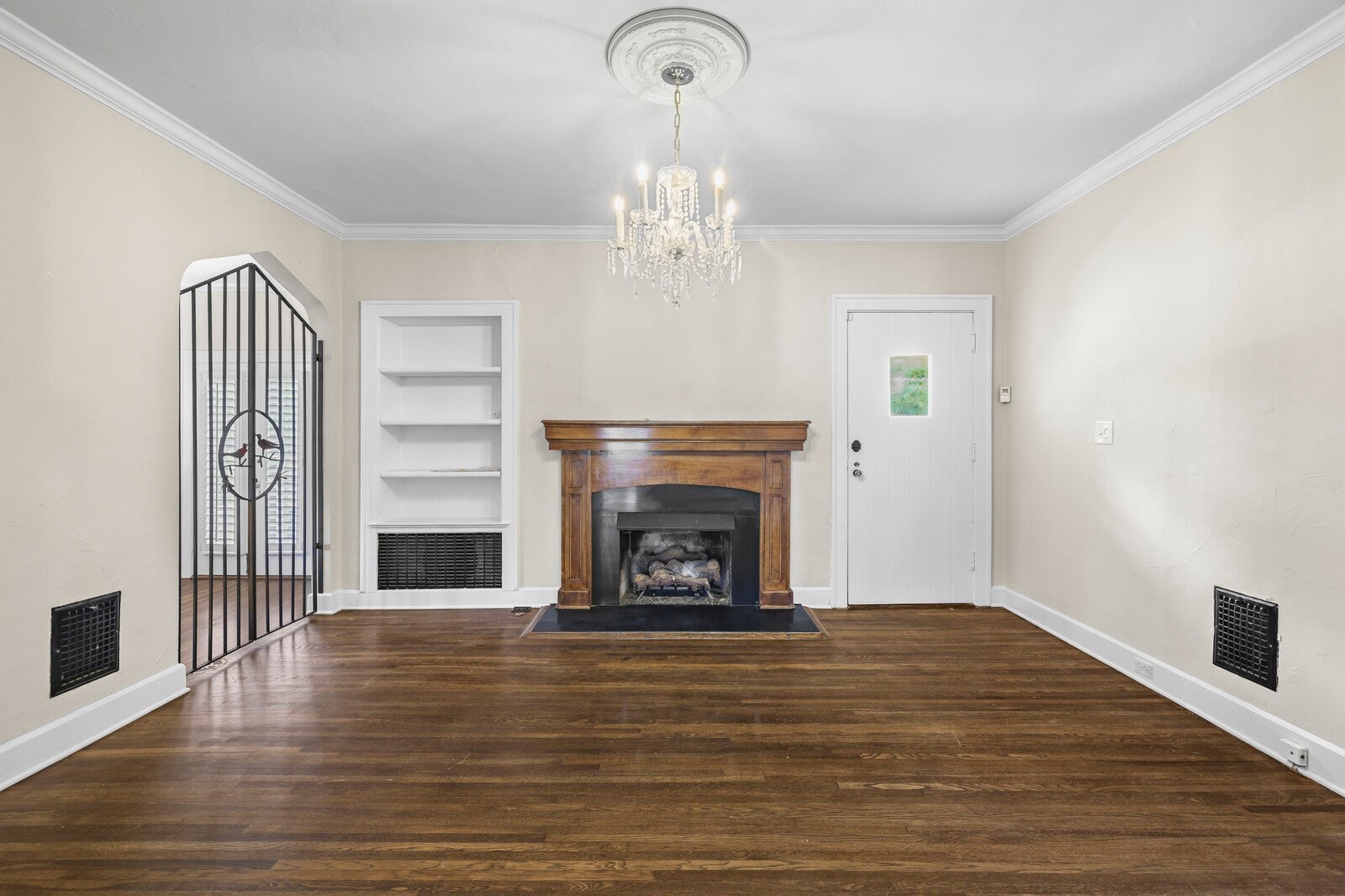 Nashville, Tennessee, 37212, United States, 4 Bedrooms Bedrooms, ,4 BathroomsBathrooms,Residential,Active,1999175