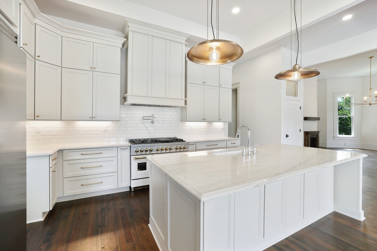 Nashville, Tennessee, 37204, United States, 4 Bedrooms Bedrooms, ,4 BathroomsBathrooms,Residential,Active,1922332
