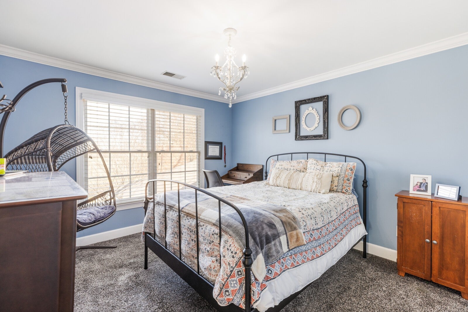 Brentwood, Tennessee, 37027, United States, 5 Bedrooms Bedrooms, ,4 BathroomsBathrooms,Residential,Active,2006880