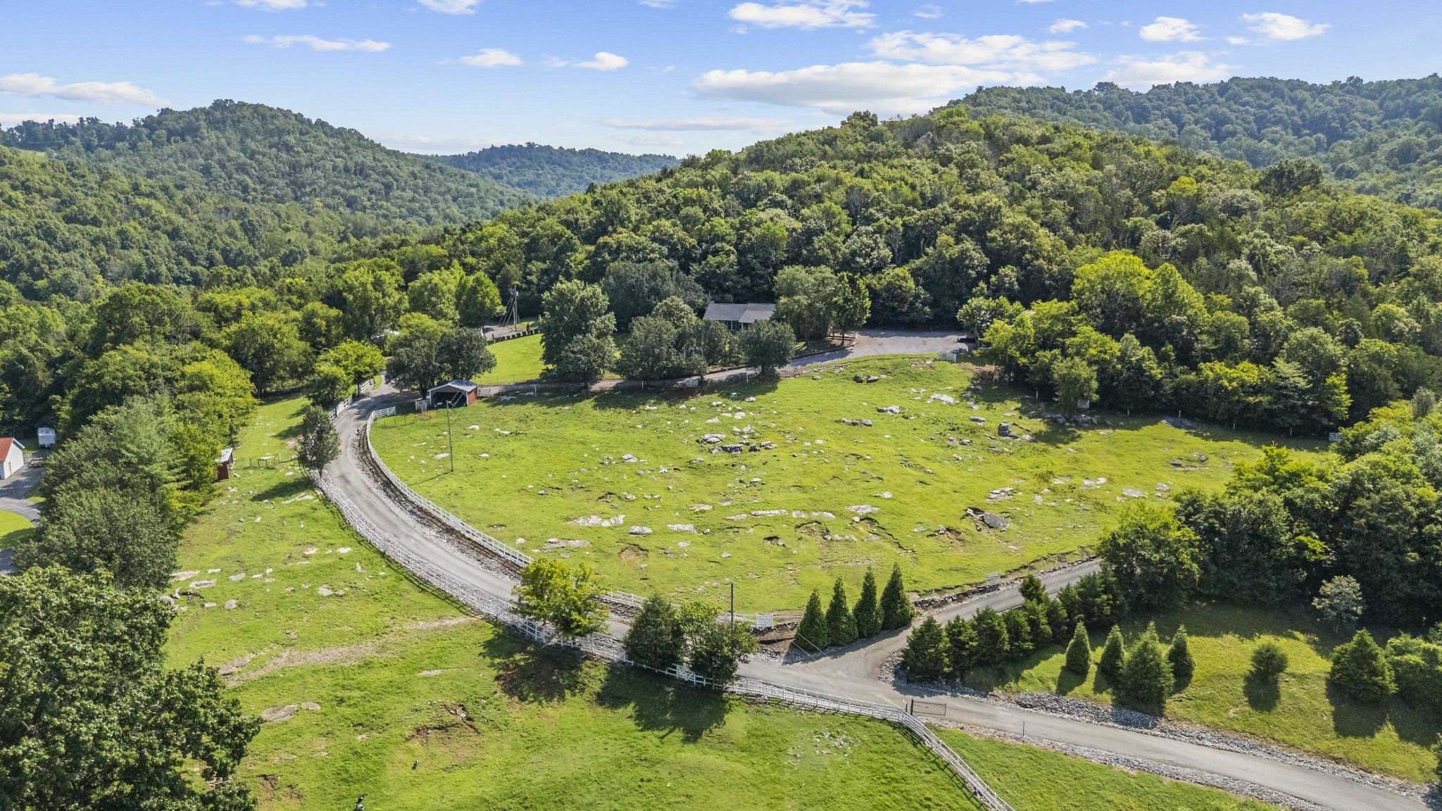 Dowelltown, Tennessee, 37059, United States, 4 Bedrooms Bedrooms, ,2 BathroomsBathrooms,Residential,Active,1745626