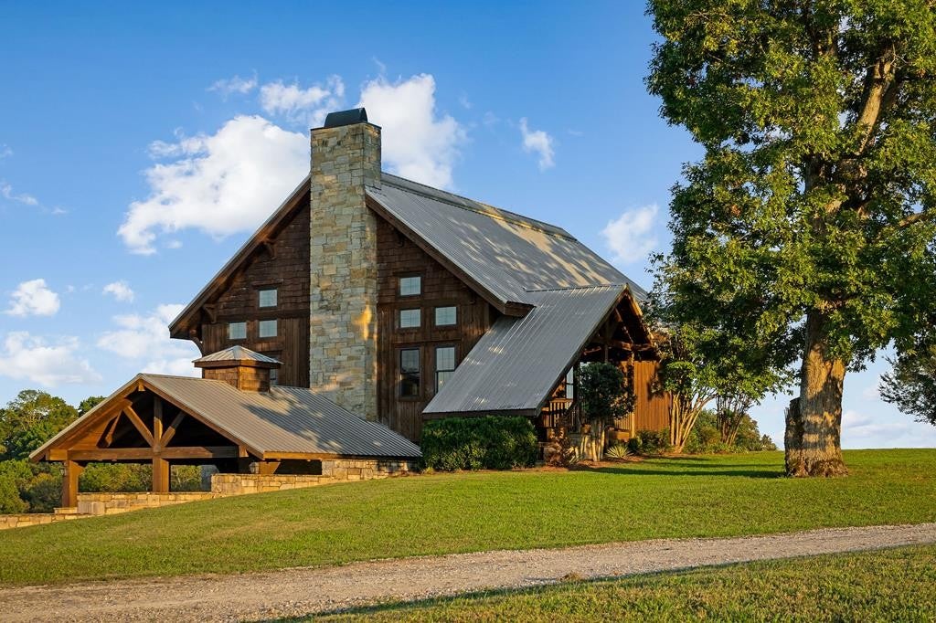 Smithville, Tennessee, 37166, United States, ,7 BathroomsBathrooms,Residential,Active,1769789