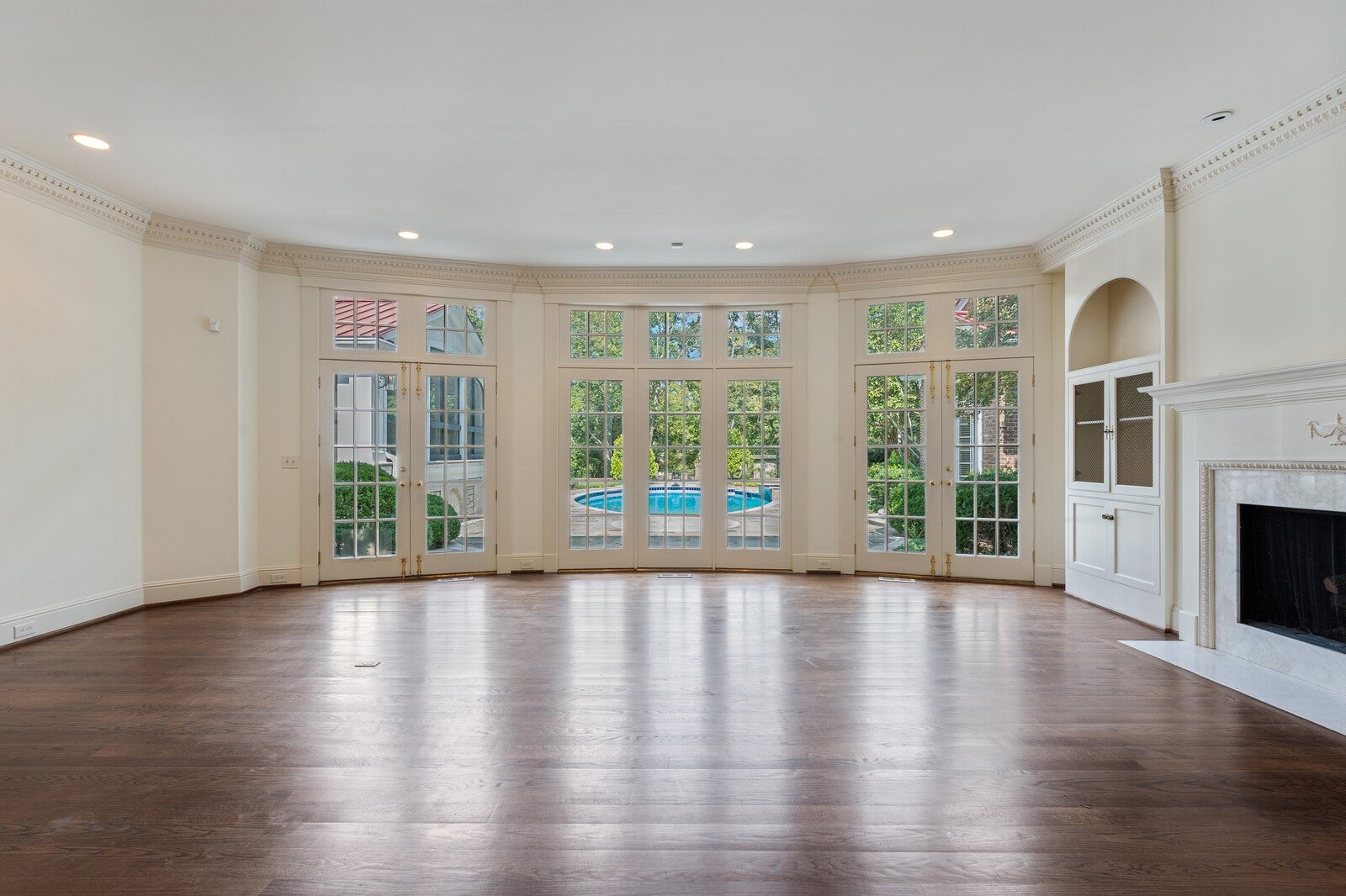 Nashville, Tennessee, 37205, United States, 5 Bedrooms Bedrooms, ,7 BathroomsBathrooms,Residential,Active,1965991