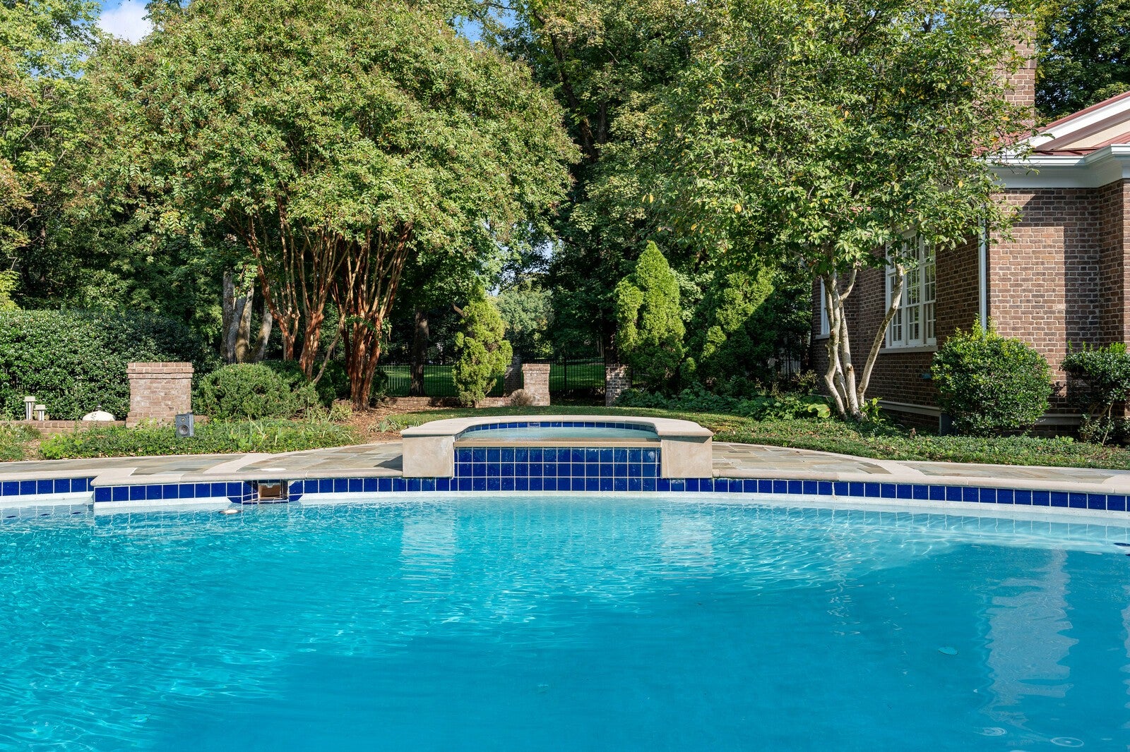 Nashville, Tennessee, 37205, United States, 5 Bedrooms Bedrooms, ,7 BathroomsBathrooms,Residential,Active,1965991