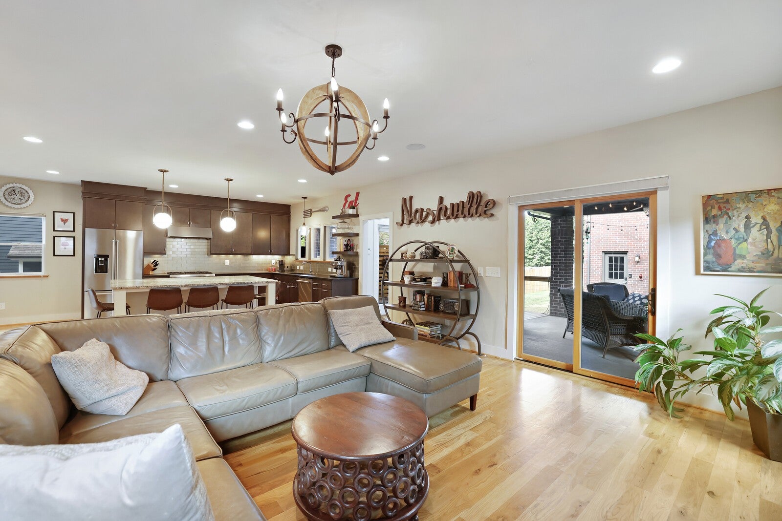 Nashville, Tennessee, 37206, United States, 4 Bedrooms Bedrooms, ,3 BathroomsBathrooms,Residential,Active,1969649