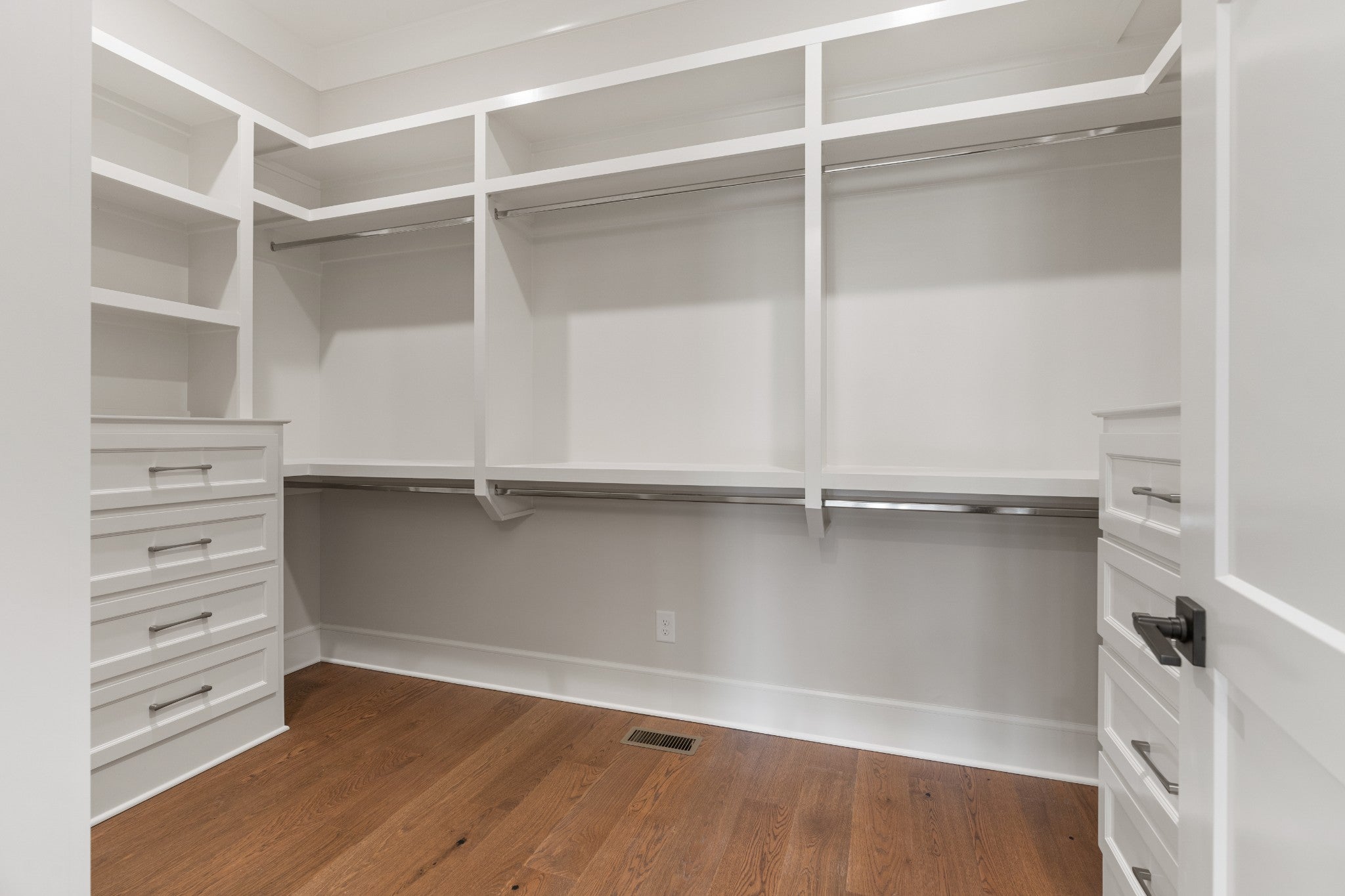 Lebanon, Tennessee, 37087, United States, 5 Bedrooms Bedrooms, ,5 BathroomsBathrooms,Residential,Active,2006870