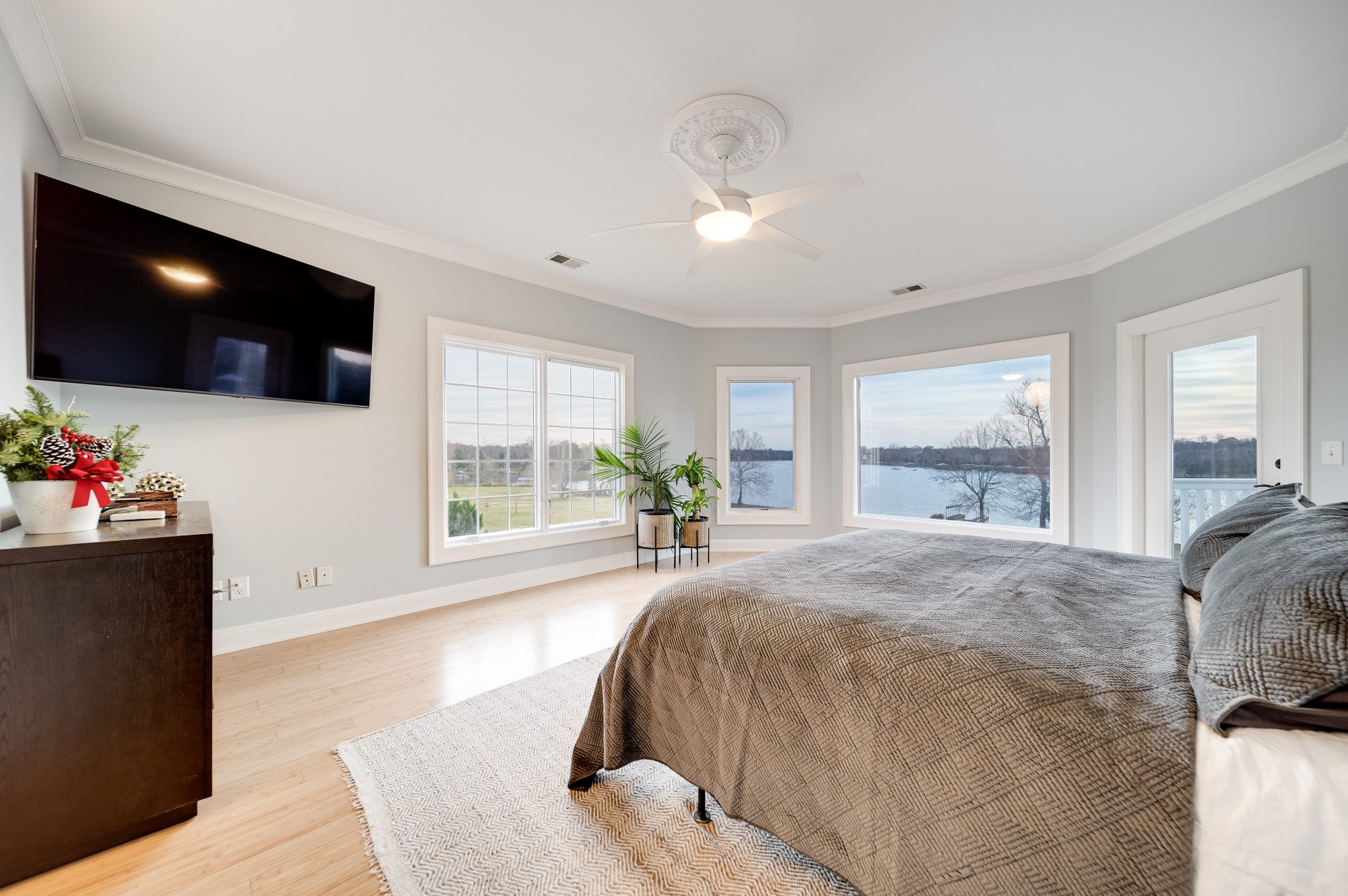 Gallatin, Tennessee, 37066, United States, 4 Bedrooms Bedrooms, ,5 BathroomsBathrooms,Residential,Active,1986918