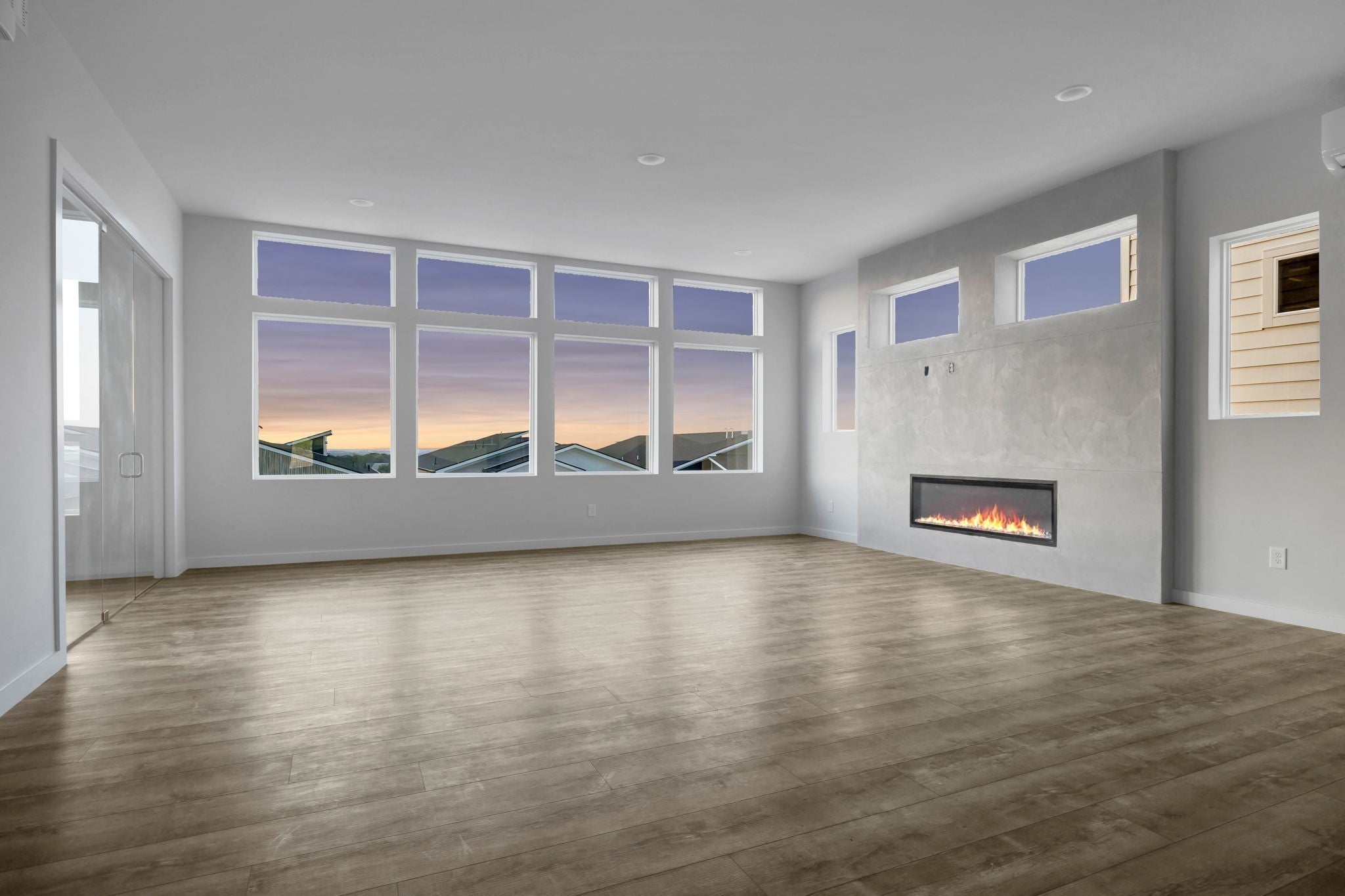 Nashville, Tennessee, 37211, United States, 4 Bedrooms Bedrooms, ,5 BathroomsBathrooms,Residential,Contingent,1871633