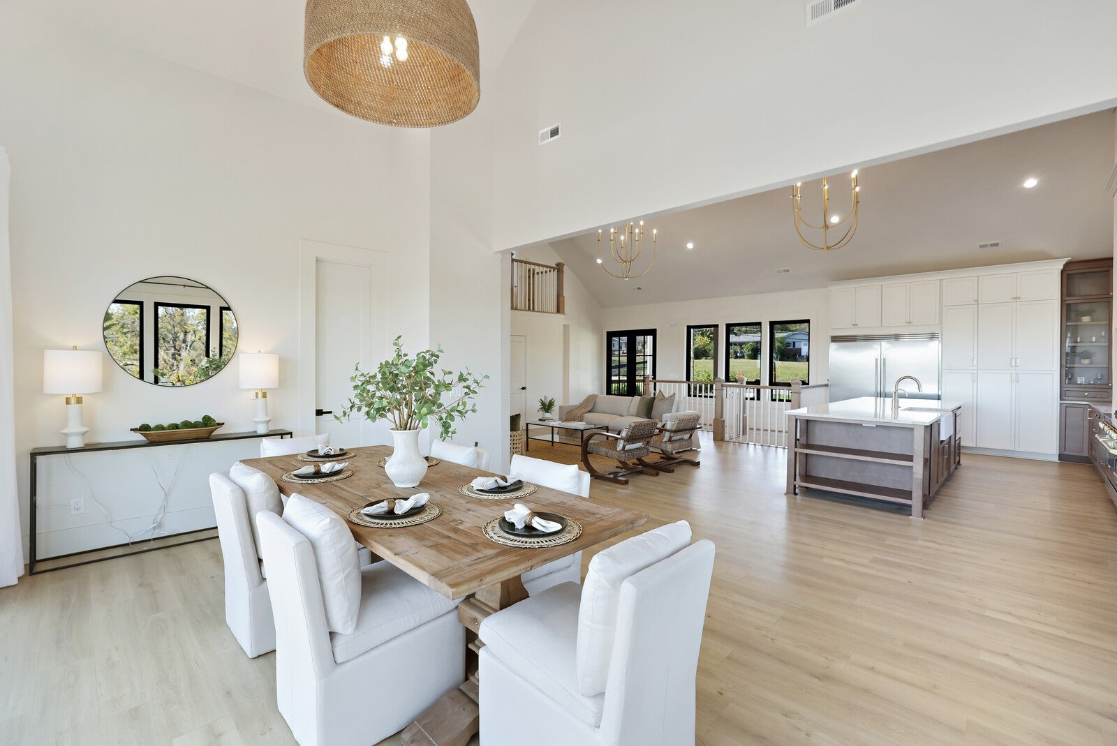 Hendersonville, Tennessee, 37075, United States, 5 Bedrooms Bedrooms, ,5 BathroomsBathrooms,Residential,Active,1988446