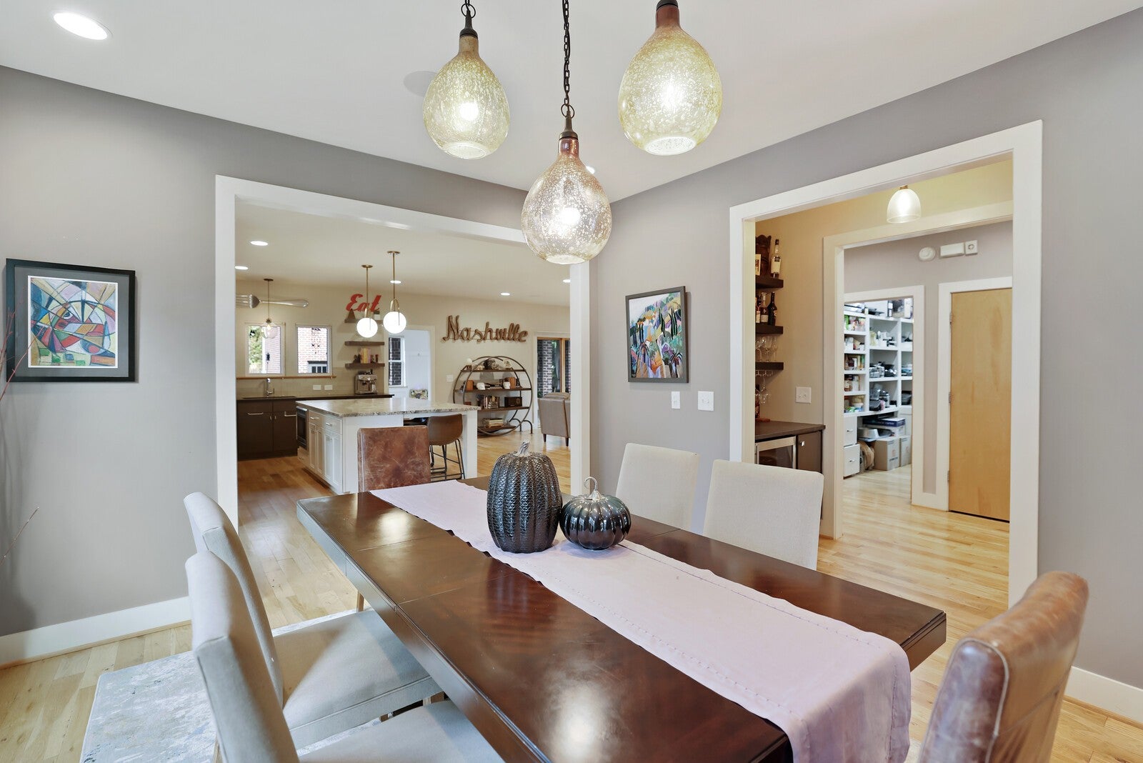 Nashville, Tennessee, 37206, United States, 4 Bedrooms Bedrooms, ,3 BathroomsBathrooms,Residential,Active,1969649