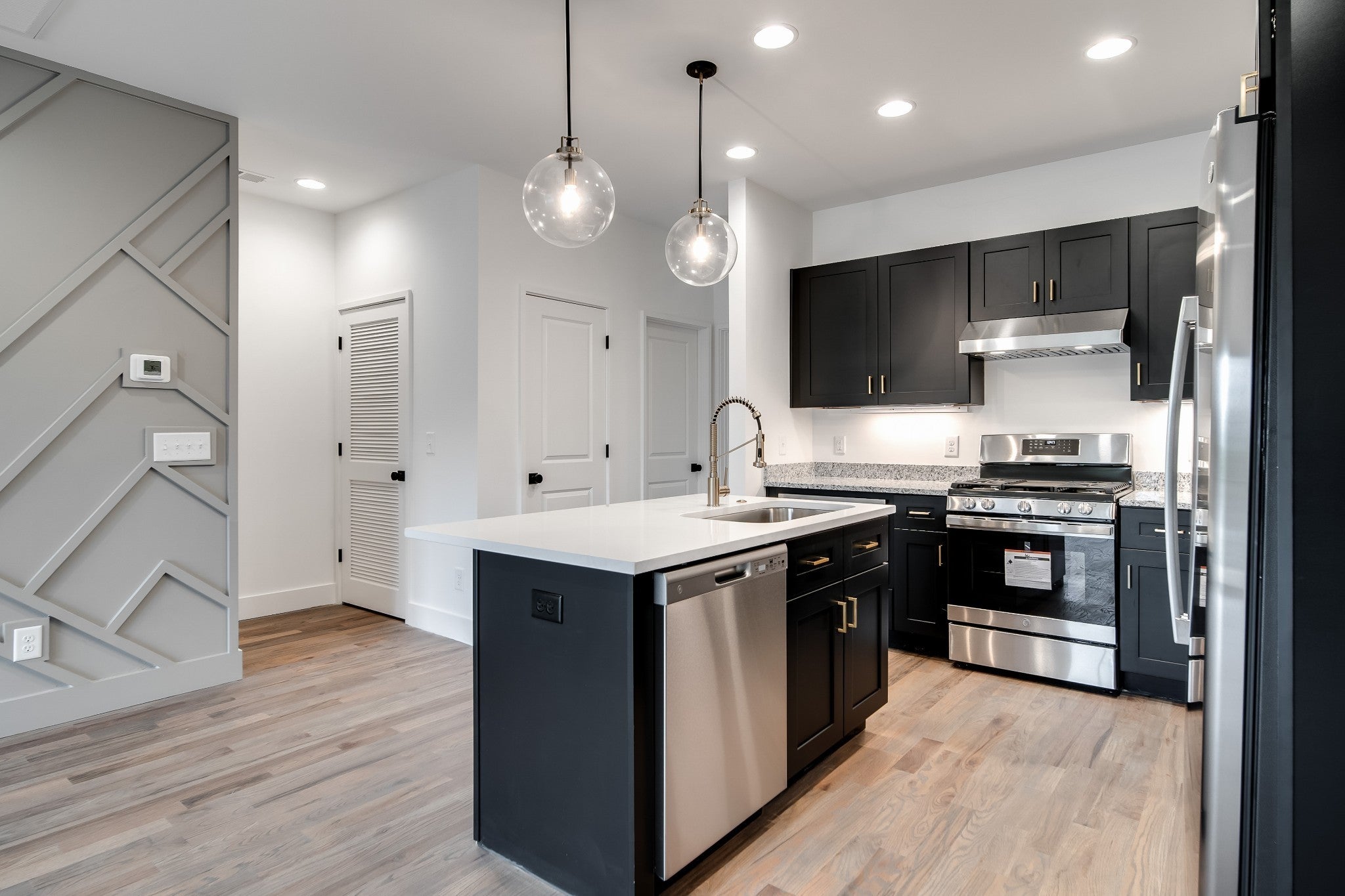 Nashville, Tennessee, 37207, United States, ,Residential,Active,1907970
