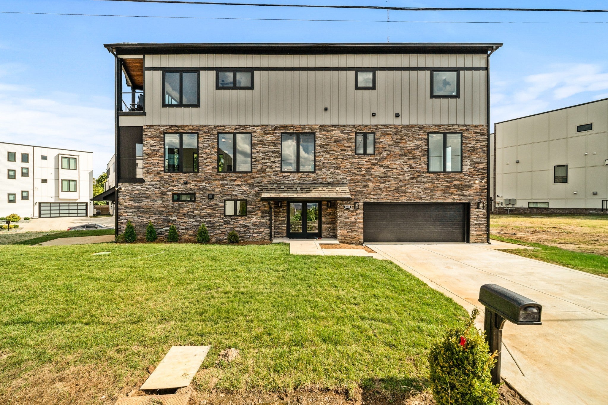 Nashville, Tennessee, 37209, United States, 4 Bedrooms Bedrooms, ,5 BathroomsBathrooms,Residential,Active,2007985