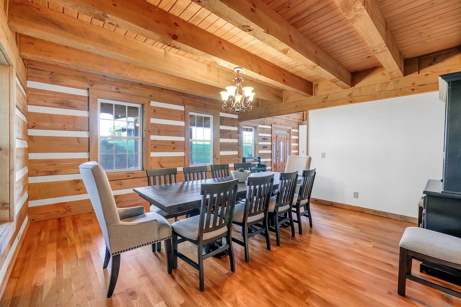 Cross Plains, Tennessee, 37049, United States, 4 Bedrooms Bedrooms, ,3 BathroomsBathrooms,Residential,Active,1929704