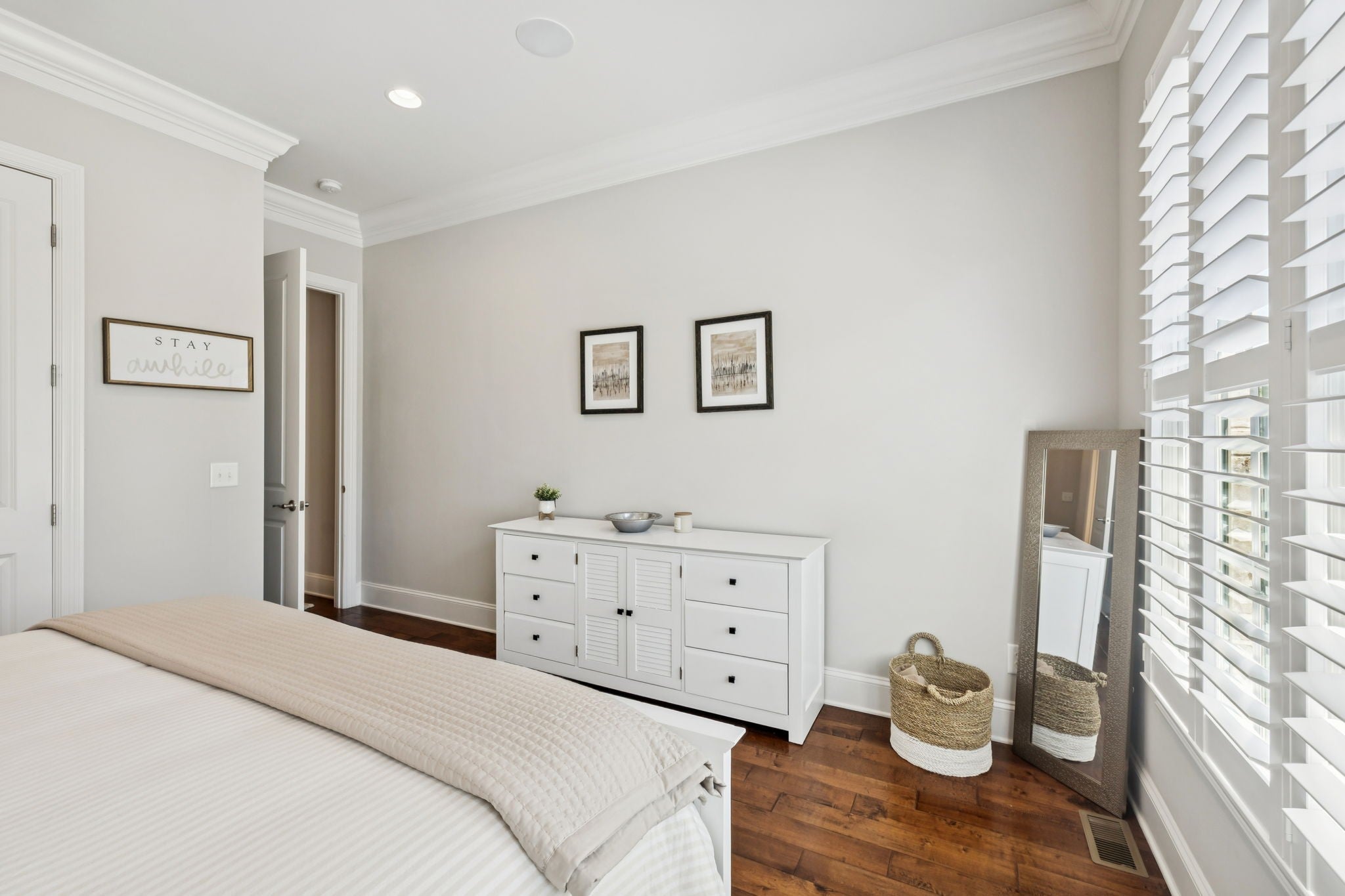 Franklin, Tennessee, 37064, United States, 3 Bedrooms Bedrooms, ,3 BathroomsBathrooms,Residential,Active,1954002