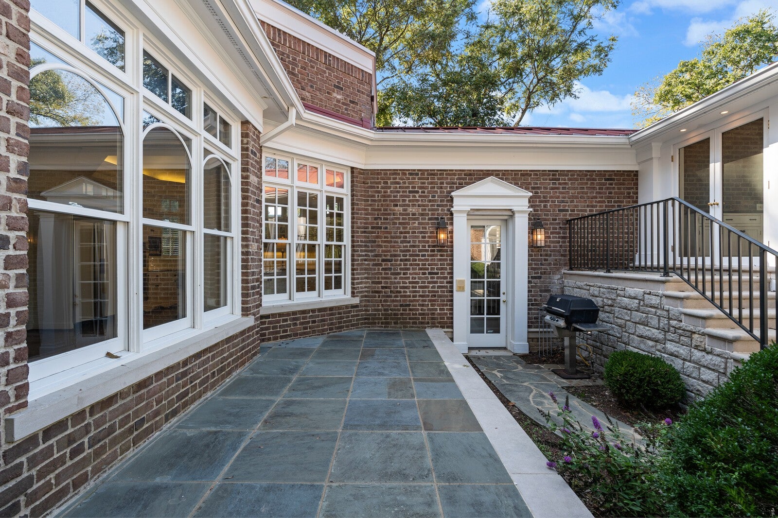 Nashville, Tennessee, 37205, United States, 5 Bedrooms Bedrooms, ,7 BathroomsBathrooms,Residential,Active,1965991