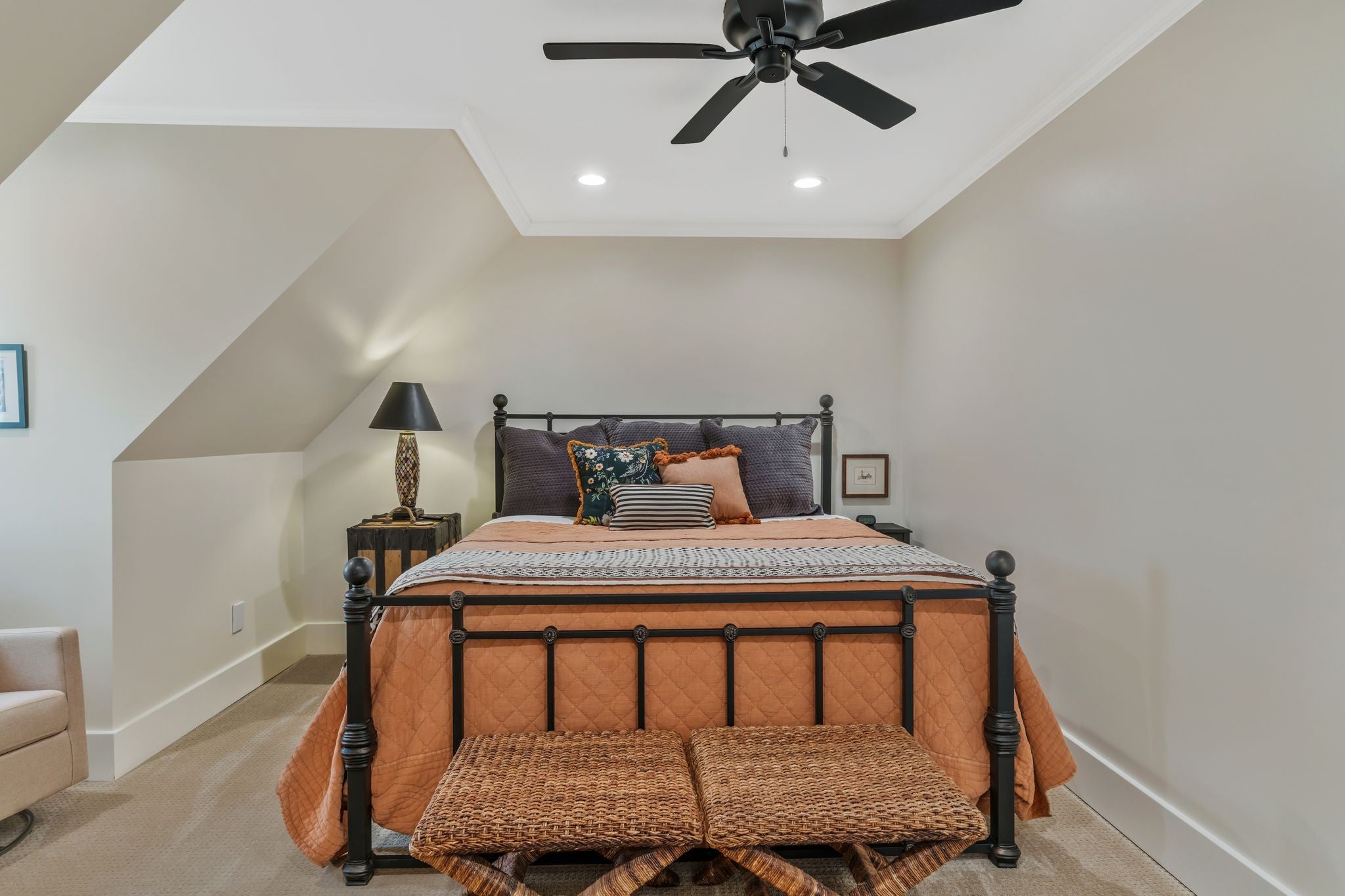 Nashville, Tennessee, 37215, United States, 4 Bedrooms Bedrooms, ,5 BathroomsBathrooms,Residential,Active,1988489