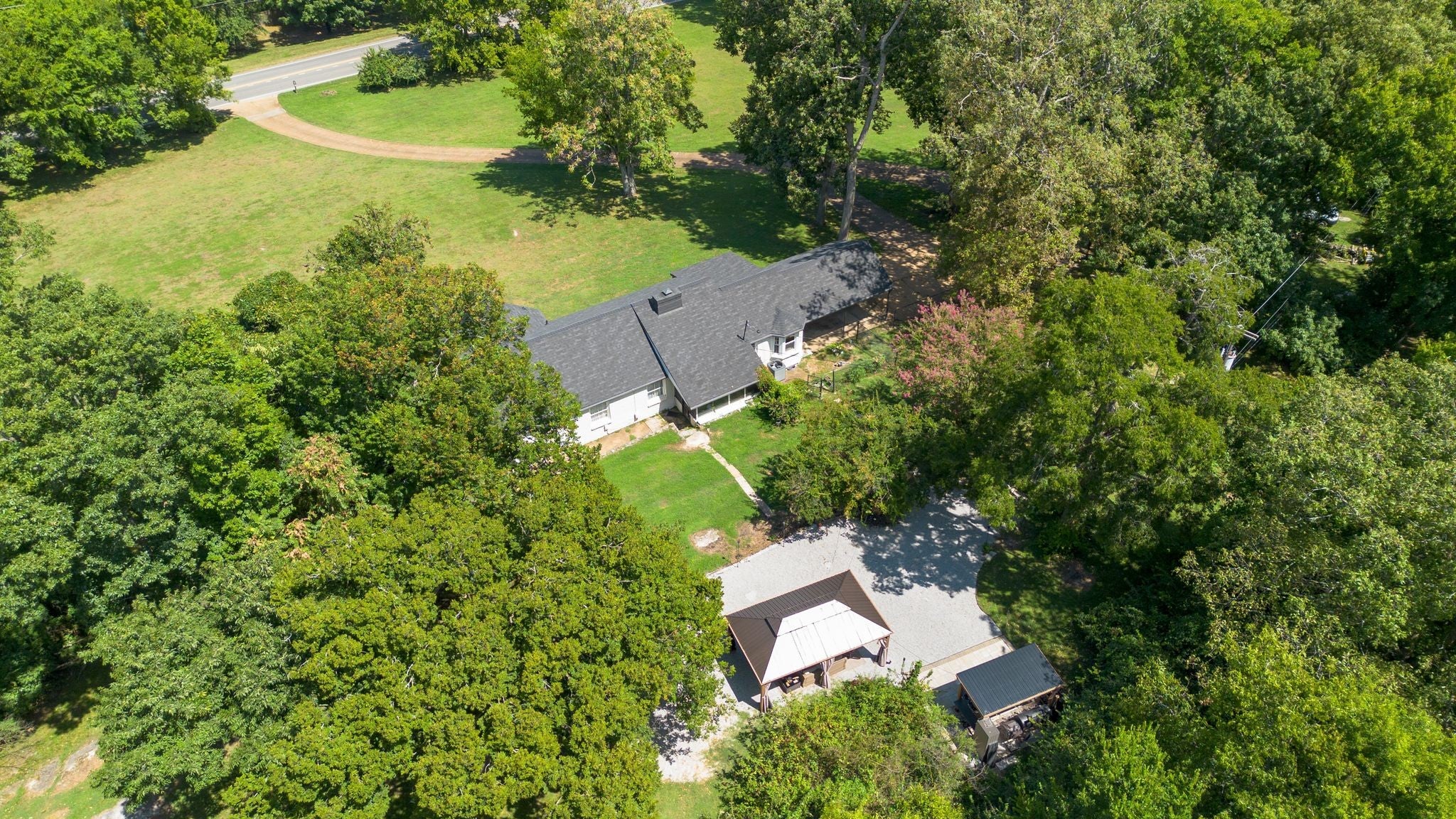 Brentwood, Tennessee, 37027, United States, 3 Bedrooms Bedrooms, ,1 BathroomBathrooms,Residential,Active,1944268