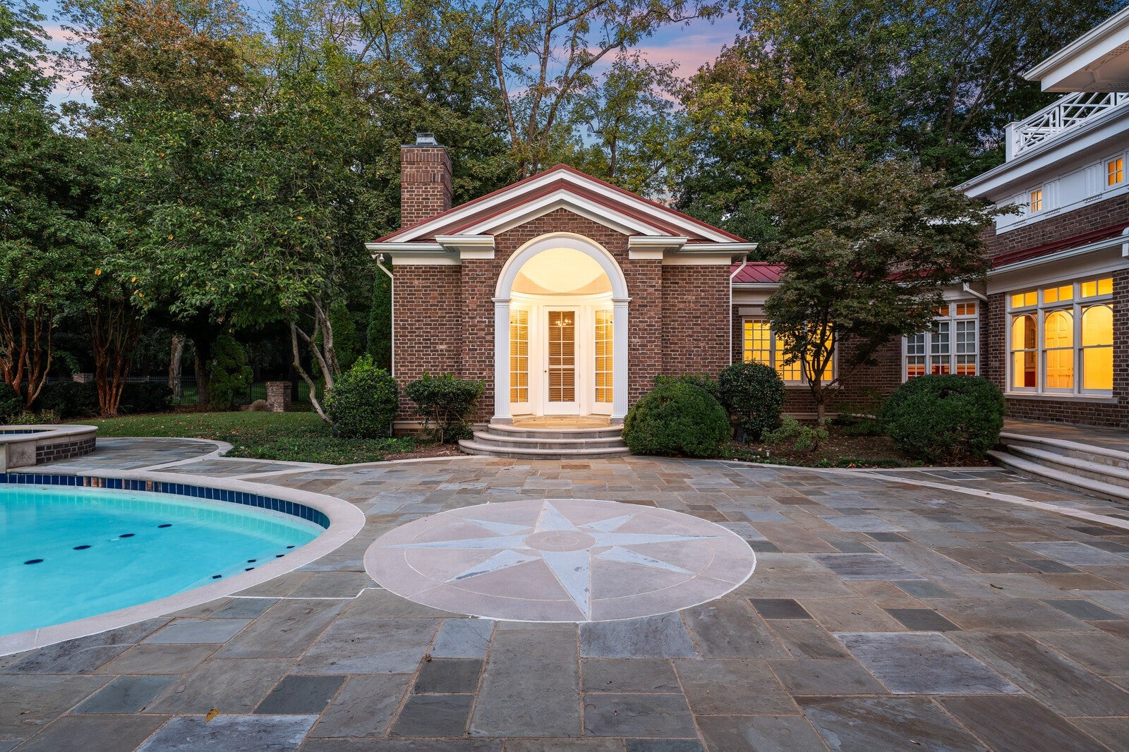 Nashville, Tennessee, 37205, United States, 5 Bedrooms Bedrooms, ,7 BathroomsBathrooms,Residential,Active,1965991