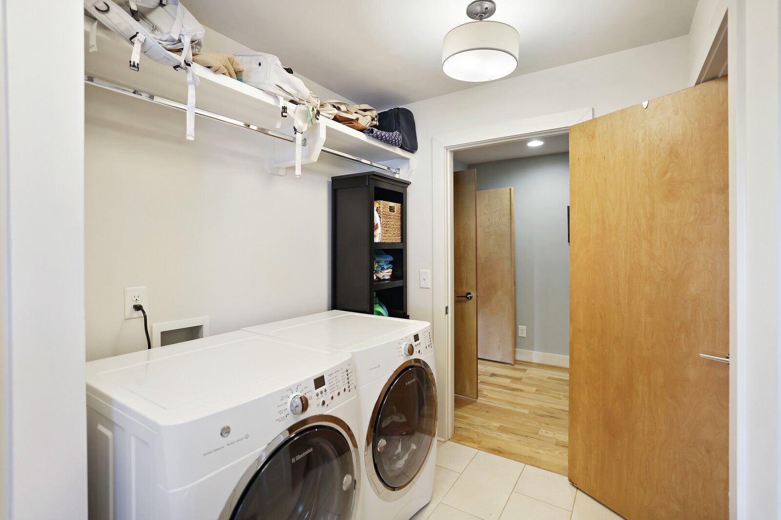 Nashville, Tennessee, 37206, United States, 4 Bedrooms Bedrooms, ,3 BathroomsBathrooms,Residential,Active,1969649