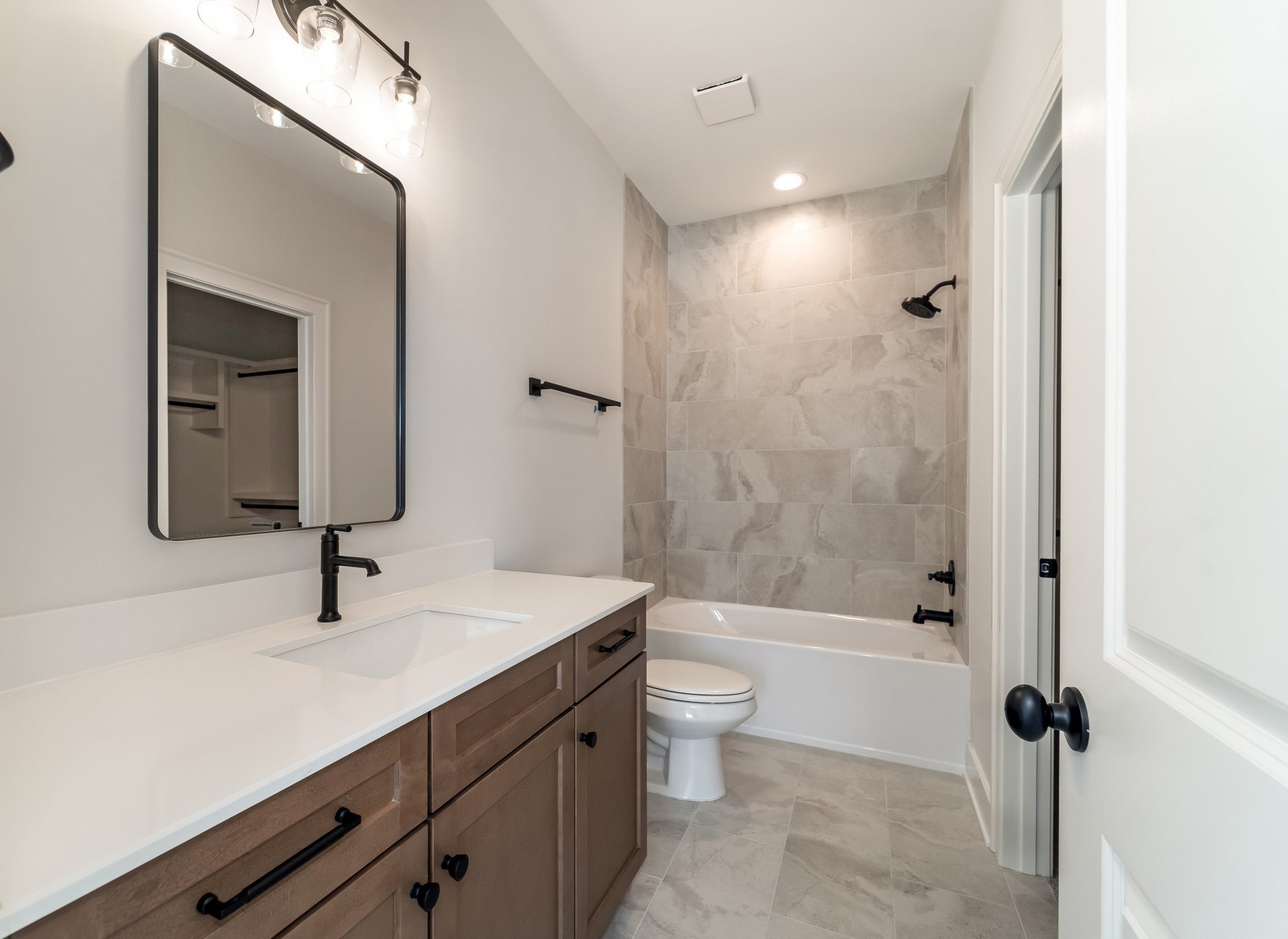 Franklin, Tennessee, 37064, United States, 5 Bedrooms Bedrooms, ,6 BathroomsBathrooms,Residential,Active,2007106