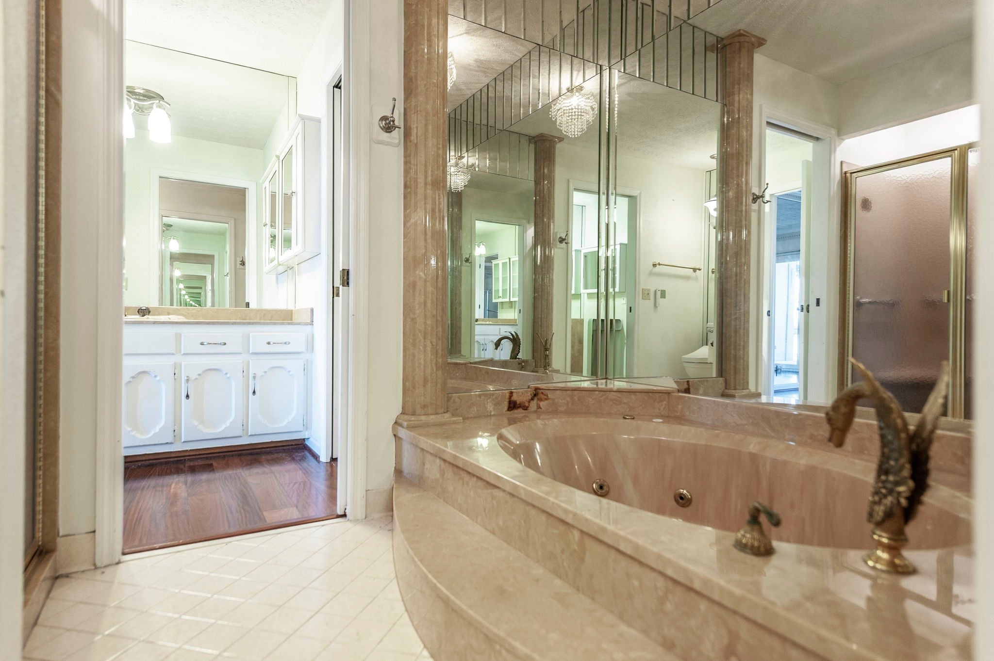 Hendersonville, Tennessee, 37075, United States, 4 Bedrooms Bedrooms, ,4 BathroomsBathrooms,Residential,Active,1959950