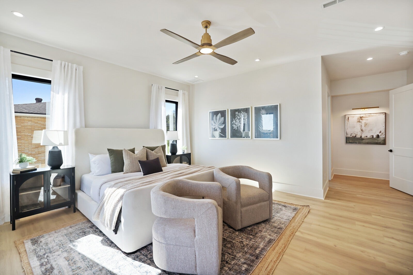 Hendersonville, Tennessee, 37075, United States, 5 Bedrooms Bedrooms, ,5 BathroomsBathrooms,Residential,Active,1988446