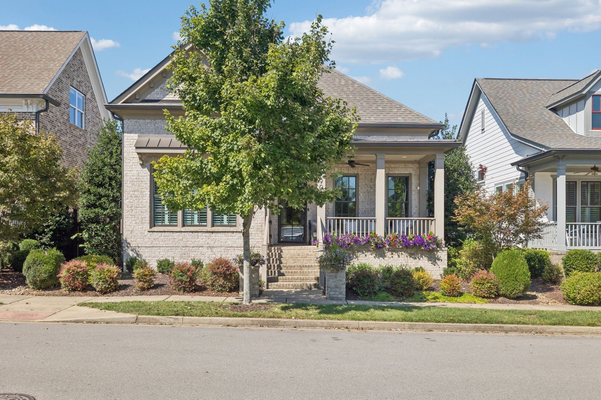 Franklin, Tennessee, 37064, United States, 3 Bedrooms Bedrooms, ,3 BathroomsBathrooms,Residential,Active,2010897