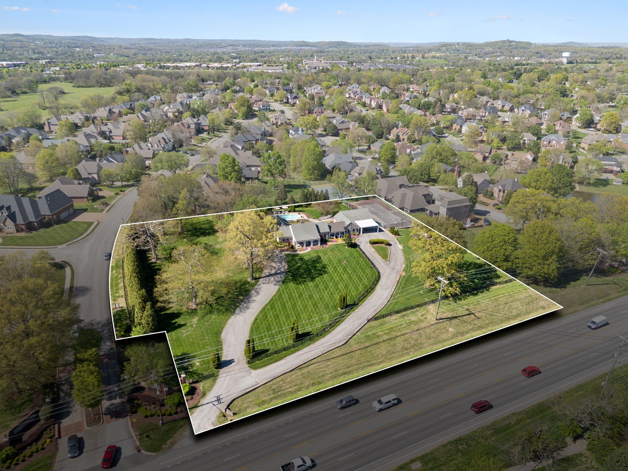 Hendersonville, Tennessee, 37075, United States, 4 Bedrooms Bedrooms, ,4 BathroomsBathrooms,Residential,Active,1889035