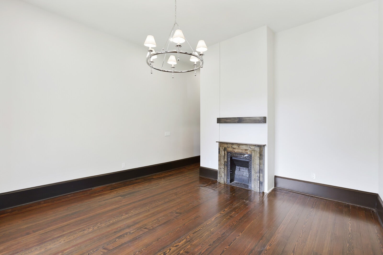 Nashville, Tennessee, 37204, United States, 4 Bedrooms Bedrooms, ,4 BathroomsBathrooms,Residential,Active,1922332