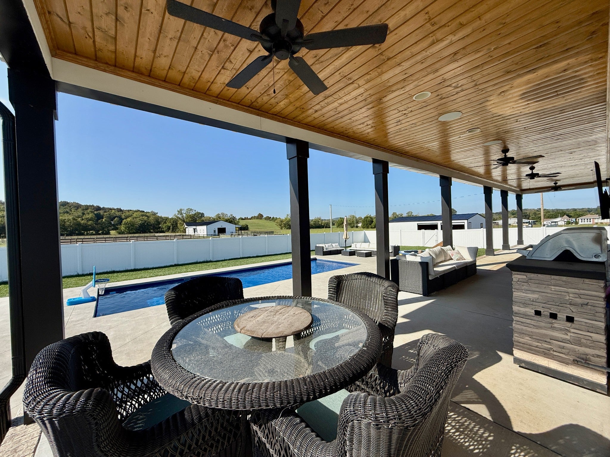 Lebanon, Tennessee, 37090, United States, 3 Bedrooms Bedrooms, ,4 BathroomsBathrooms,Residential,Active,1954332