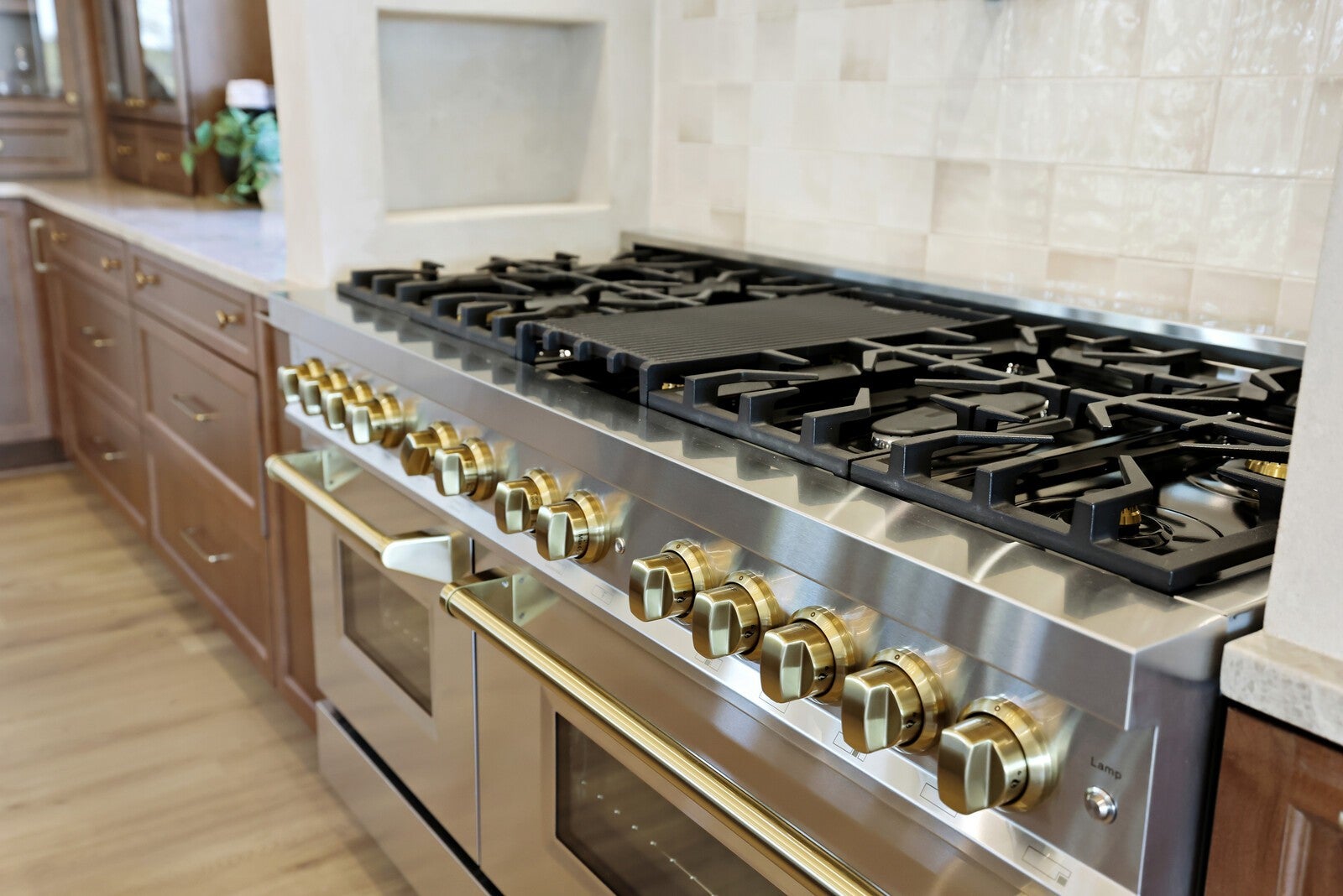 Hendersonville, Tennessee, 37075, United States, 5 Bedrooms Bedrooms, ,5 BathroomsBathrooms,Residential,Active,1988446