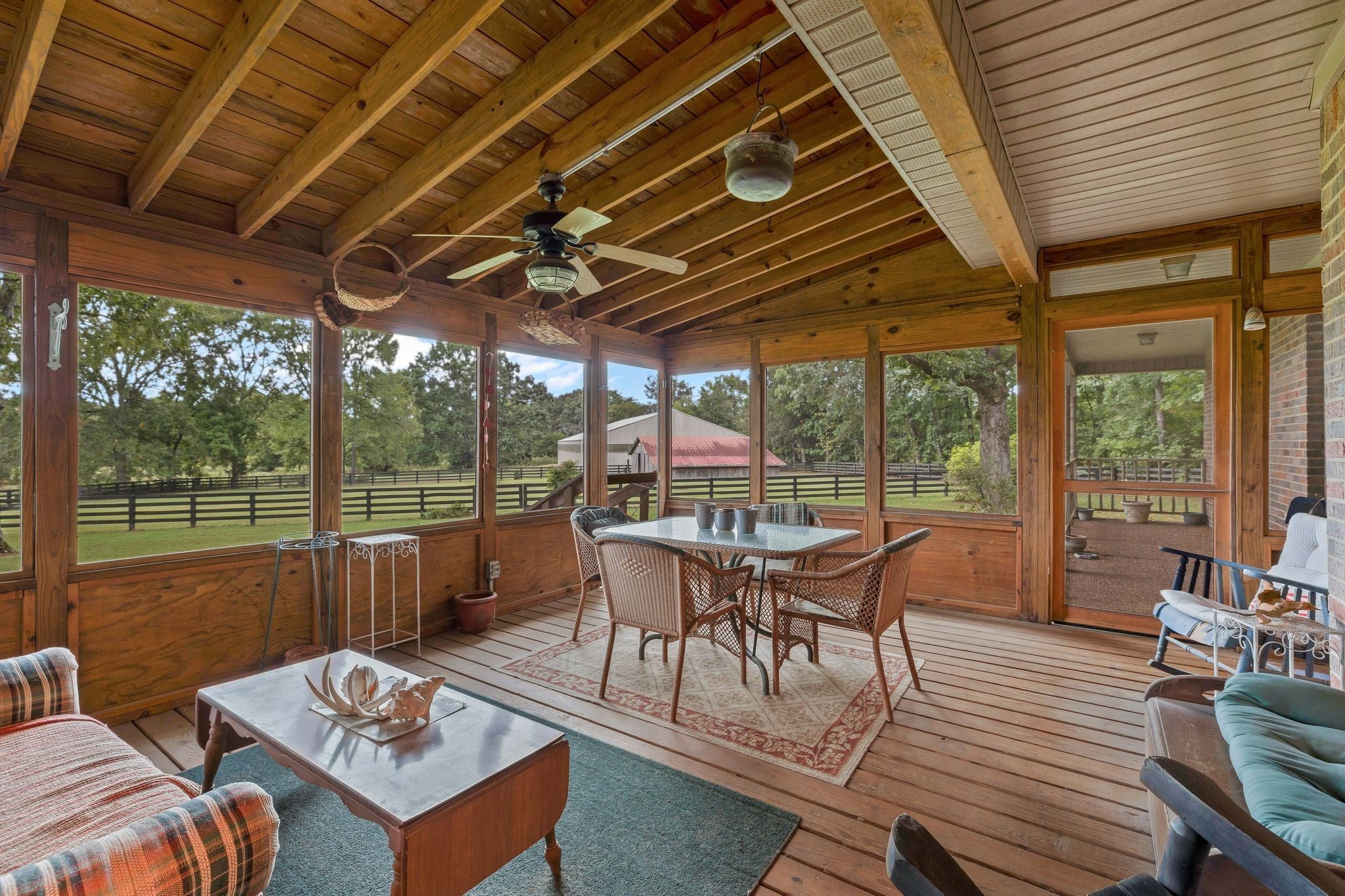 Columbia, Tennessee, 38401, United States, 3 Bedrooms Bedrooms, ,3 BathroomsBathrooms,Residential,Active,1936631