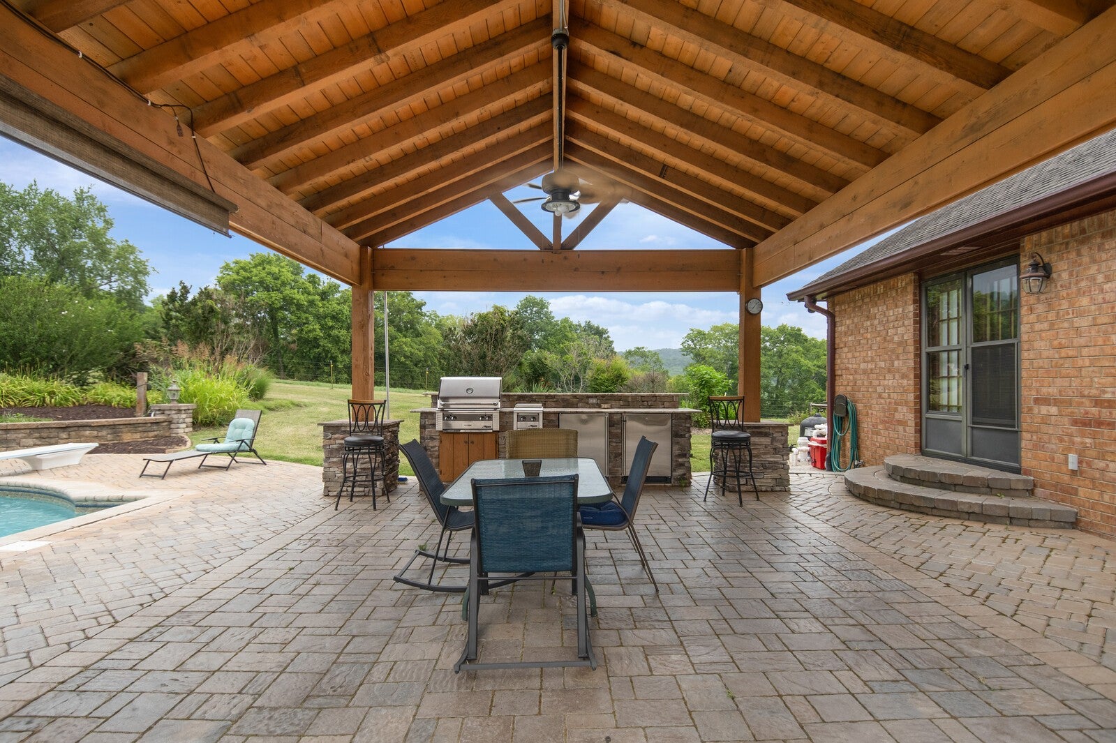 Goodlettsville, Tennessee, 37072, United States, 4 Bedrooms Bedrooms, ,4 BathroomsBathrooms,Residential,Active,1853351