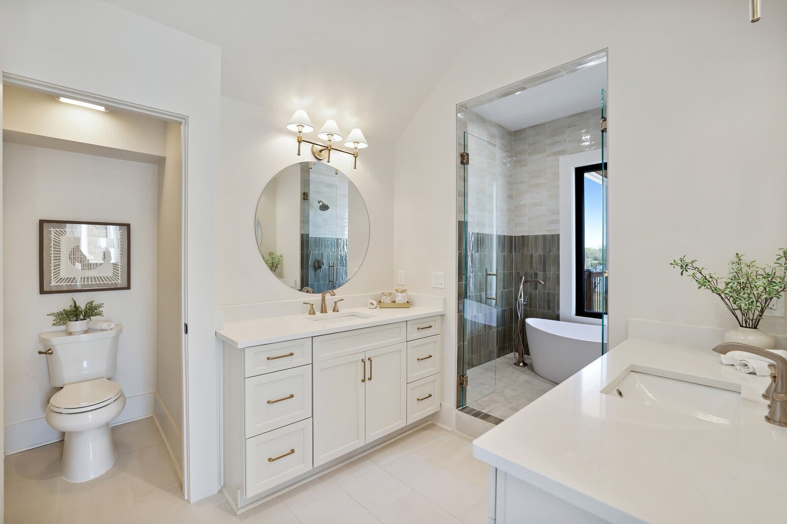 Hendersonville, Tennessee, 37075, United States, 5 Bedrooms Bedrooms, ,5 BathroomsBathrooms,Residential,Active,1988446